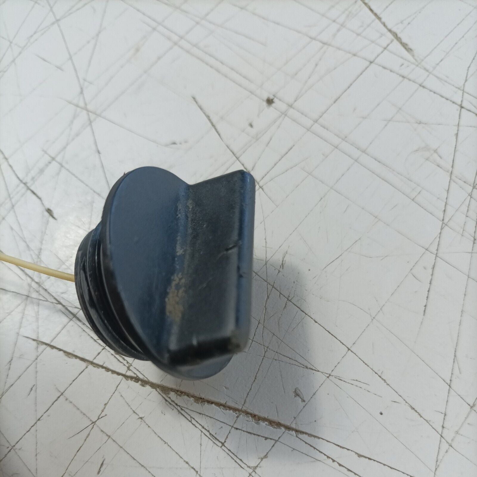 MOTOSEGA OLEOMAC OM 251 KIT TAPPO SERBATOIO CARBURANTE MISCELA ricambi usati