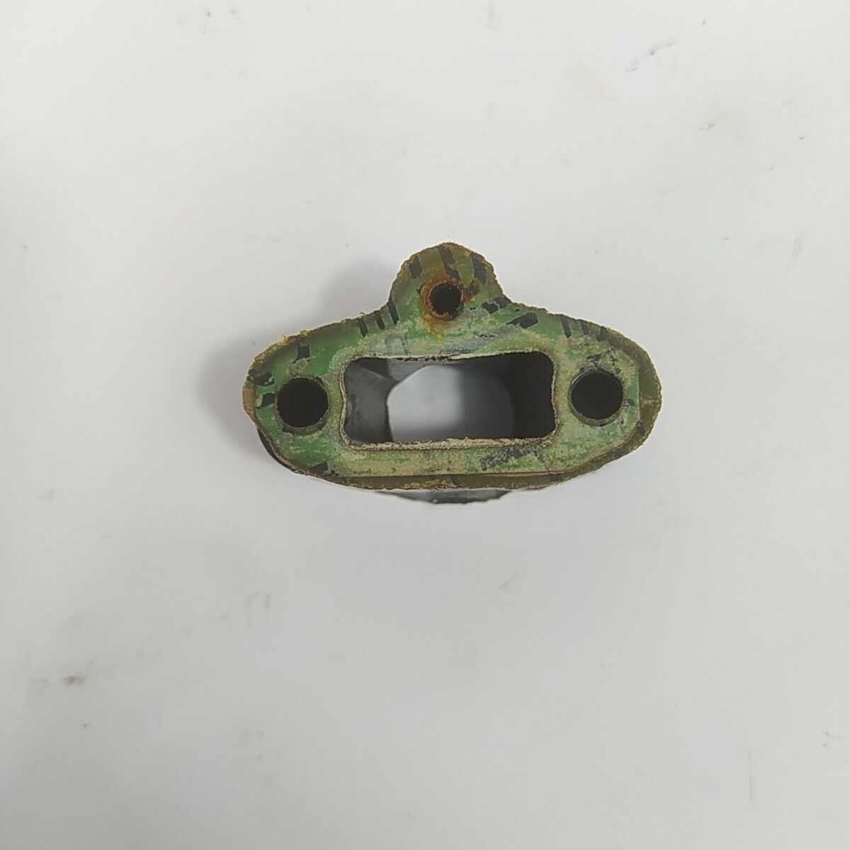 Ricambio FLANGIA RACCORDO CARBURATORE per motosega ALPINA CASTOR 41 usato