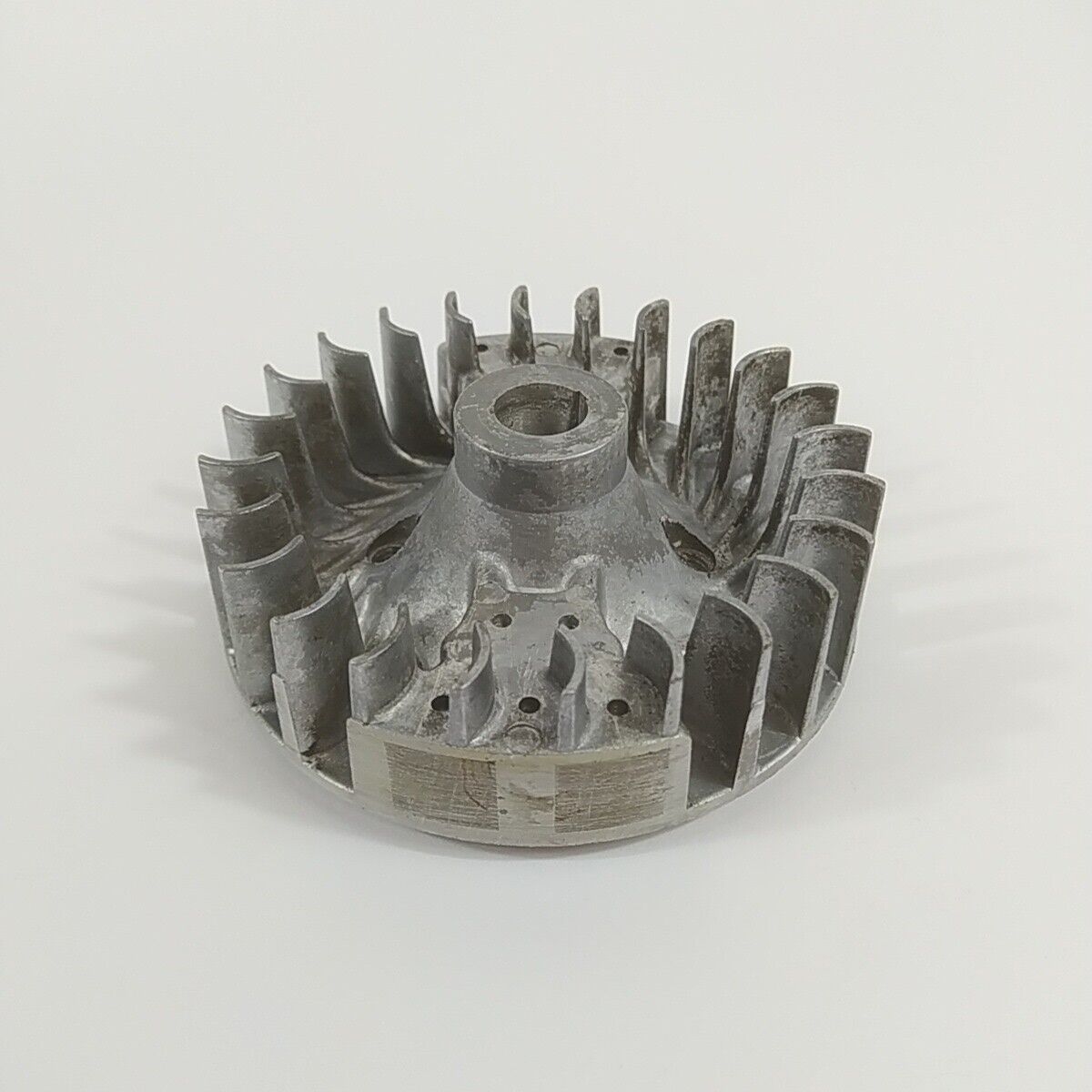 Ricambi per DECESPUGLIATORE ALPINA VIP 52 VOLANO MAGNETICO DI AVVIAMENTO usato