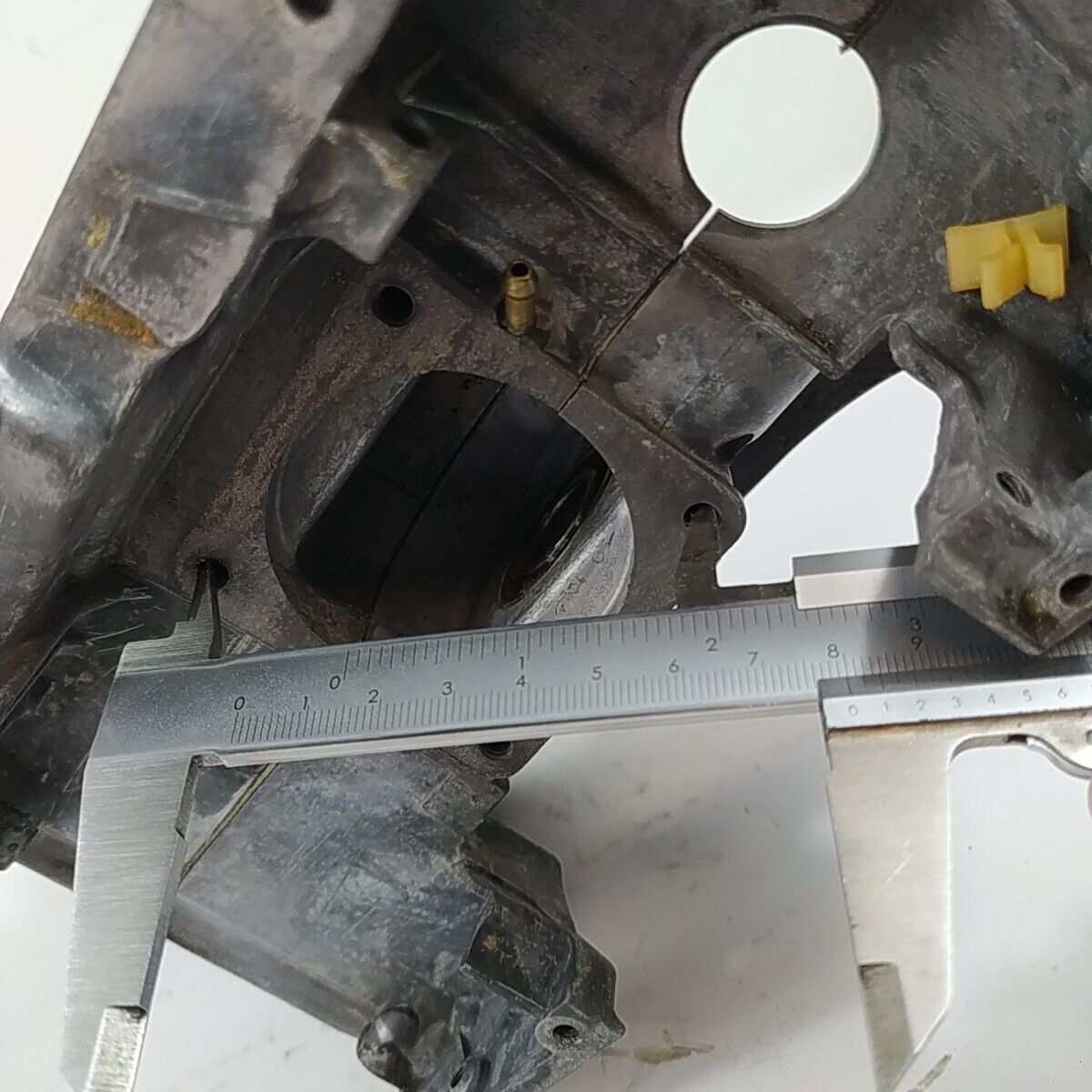 carter BASAMENTO CILINDRO completo PER MOTOSEGA ALPINA PROF 700 ricambi usati
