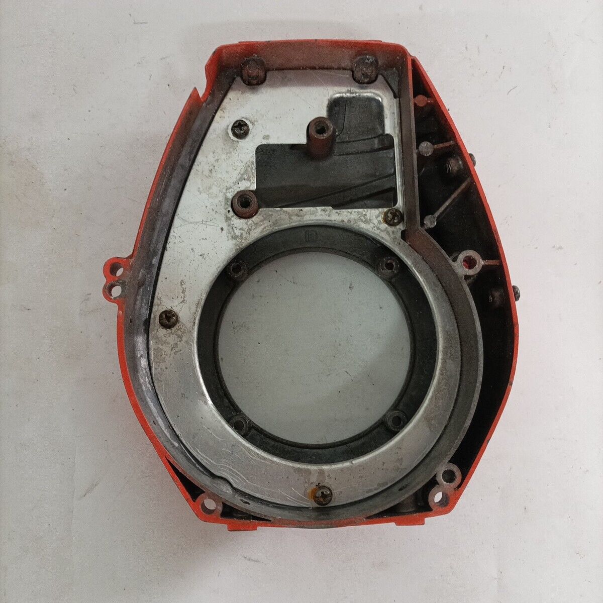 Ricambio DECESPUGLIATORE ECHO RM - 460 COPERCHIO VOLANO SUPPORTO ASTA usato