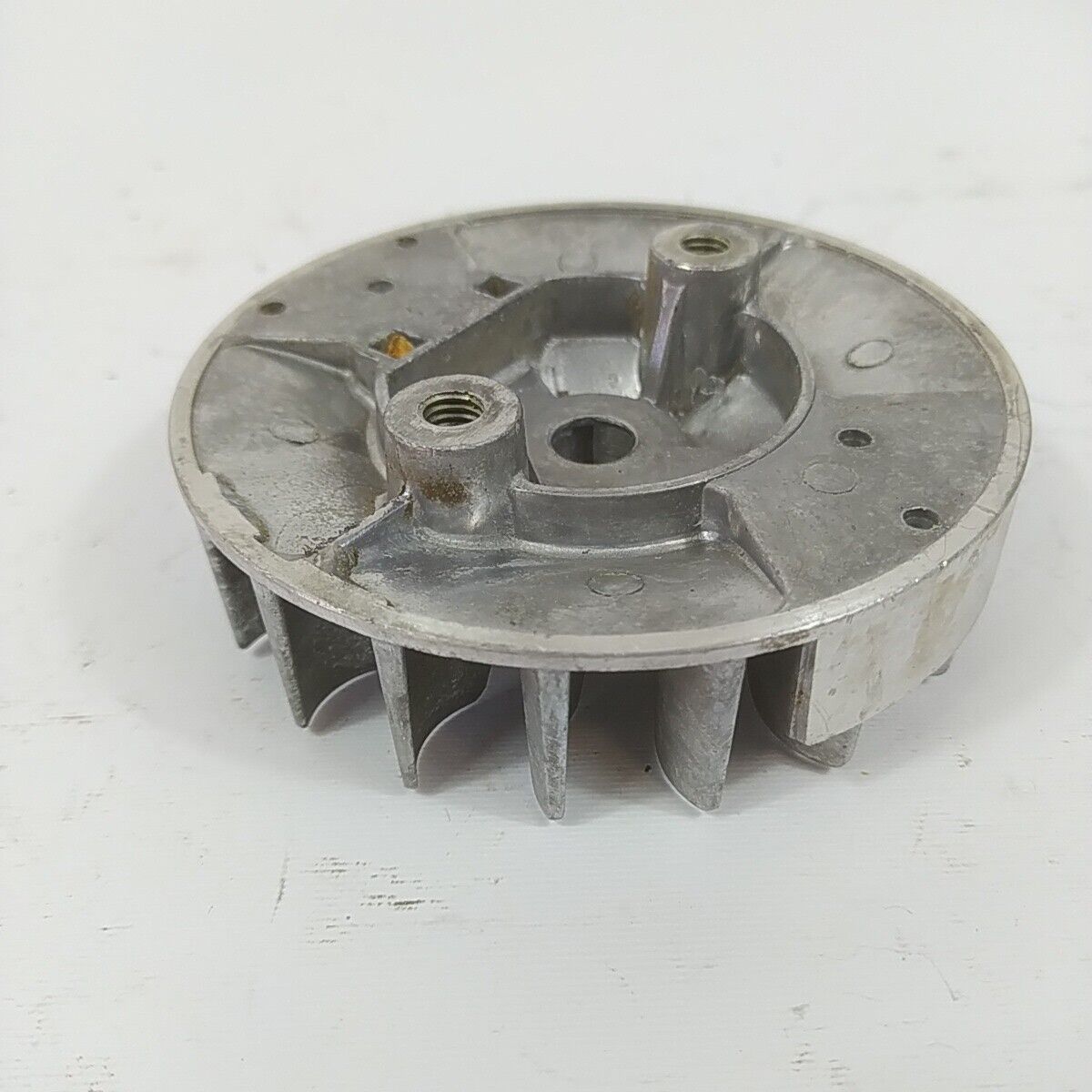 Ricambi VOLANO MAGNETICO DI AVVIAMENTO per decespugliatore TANAKA 501 ik usati