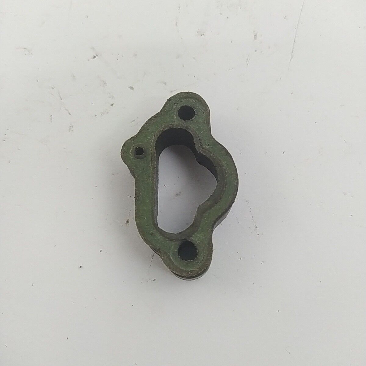 ricambi FLANGIA COLLETTORE CARBURATORE Per motosega castor ALPINA PROF 70 usati