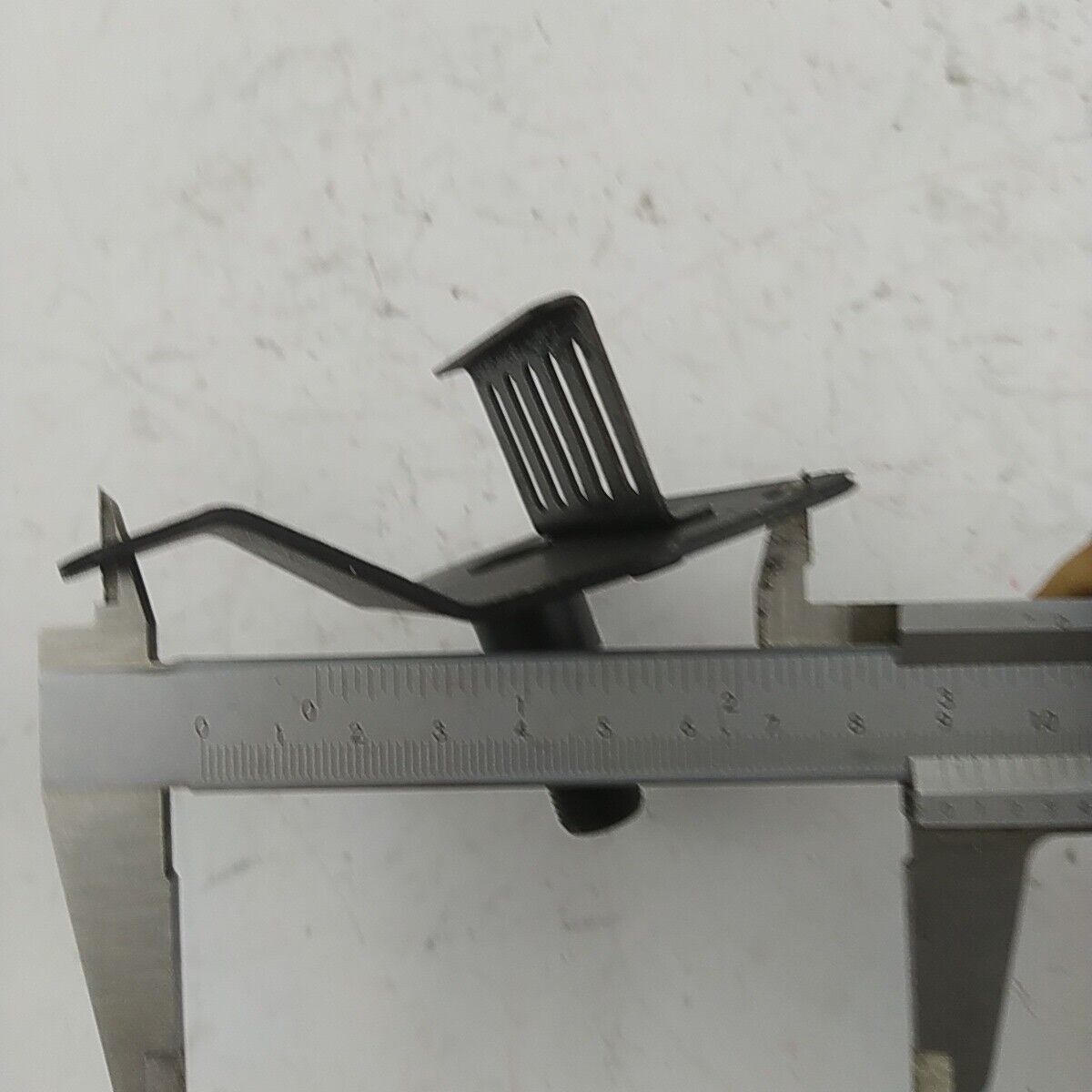 Ricambio STAFFA MOTORE Usato per decespugliatore  A ZAINO Komatsu ZENOAH G4K