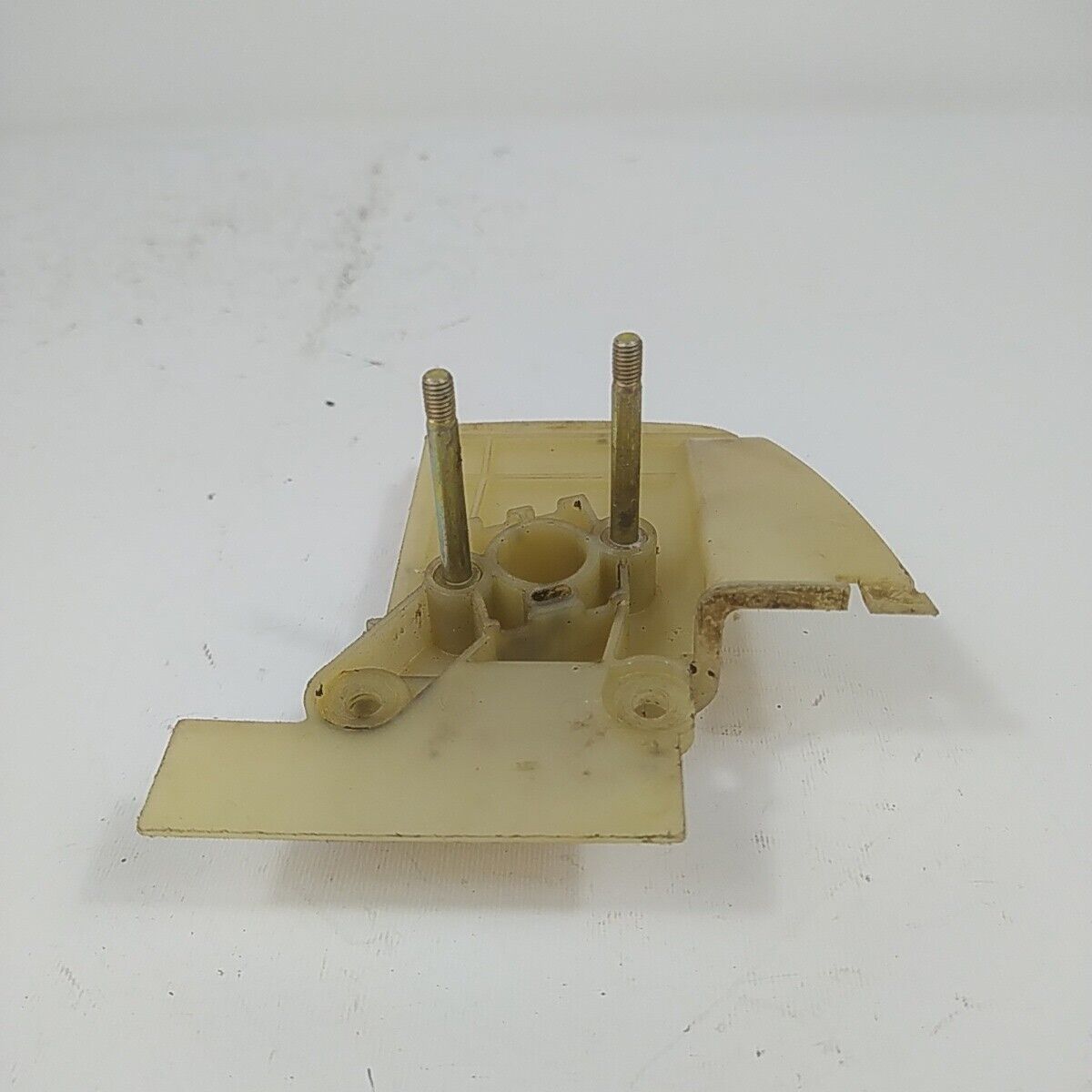 Ricambio per decespugliatore STIHL FS 120 FLANGIA SUPPORTO CARBURATORE usato