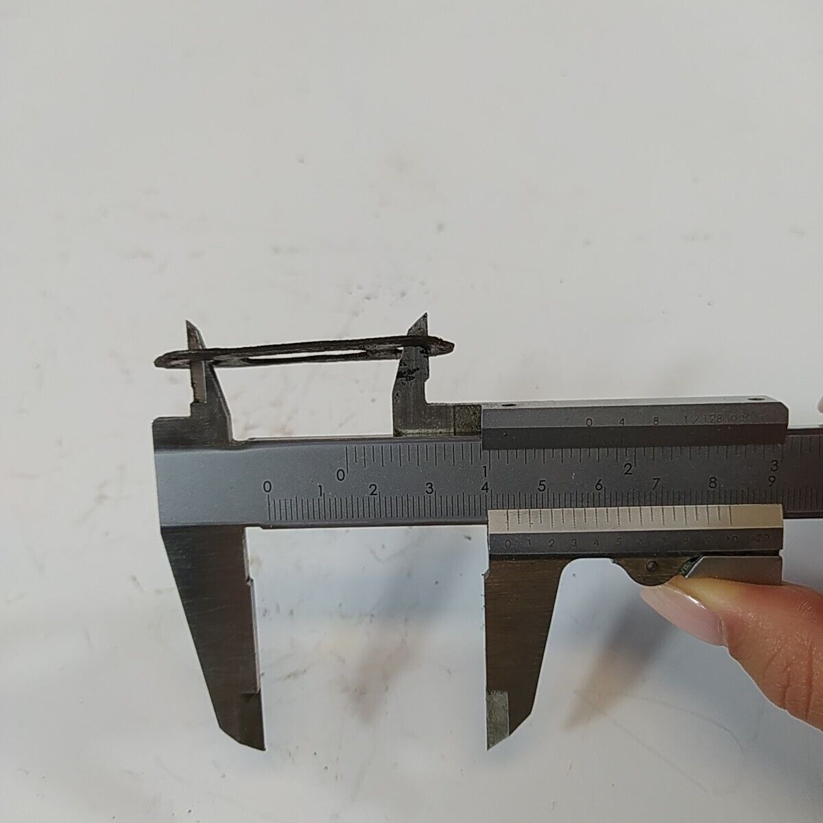 Ricambio MARMITTA SILENZIATORE Usato per decespugliatore Komatsu ZENOAH G2K