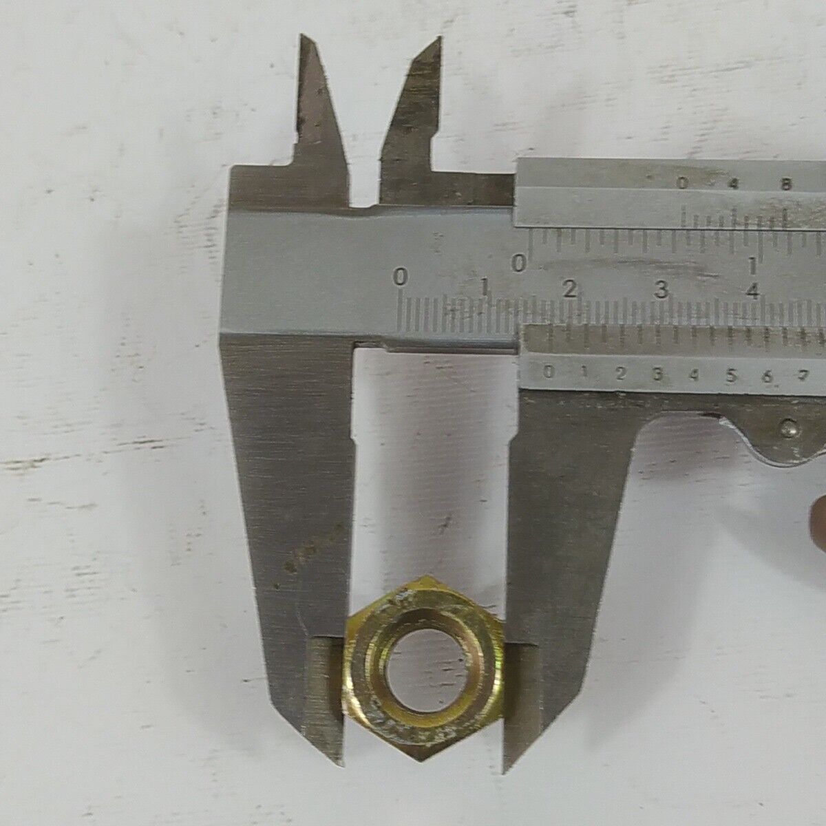 Ricambi DADO ALBERO MOTORE VOLANO per decespugliatore TANAKA 501 ik usati