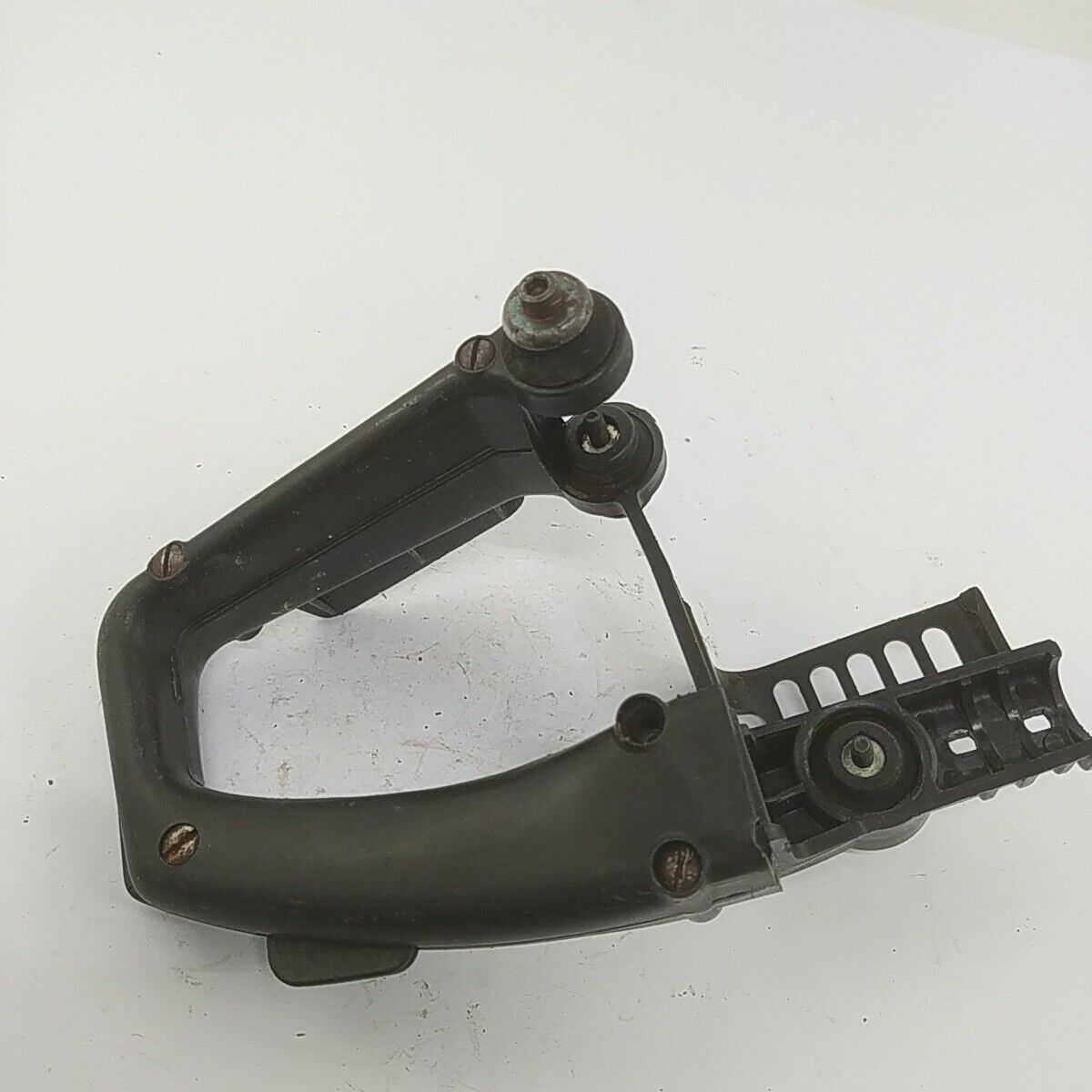 Ricambi IMPUGNATURA MANIGLIA COMANDI usati per motosega CASTOR C70 ALPINA A70 