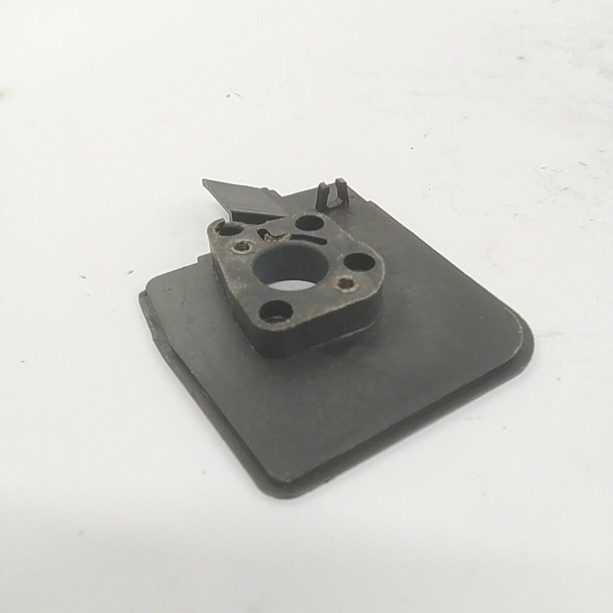 Ricambi per MOTOSEGA BLITZ 501 OLEOMAC 251 usati FLANGIA COLLETTORE CARBURATORE