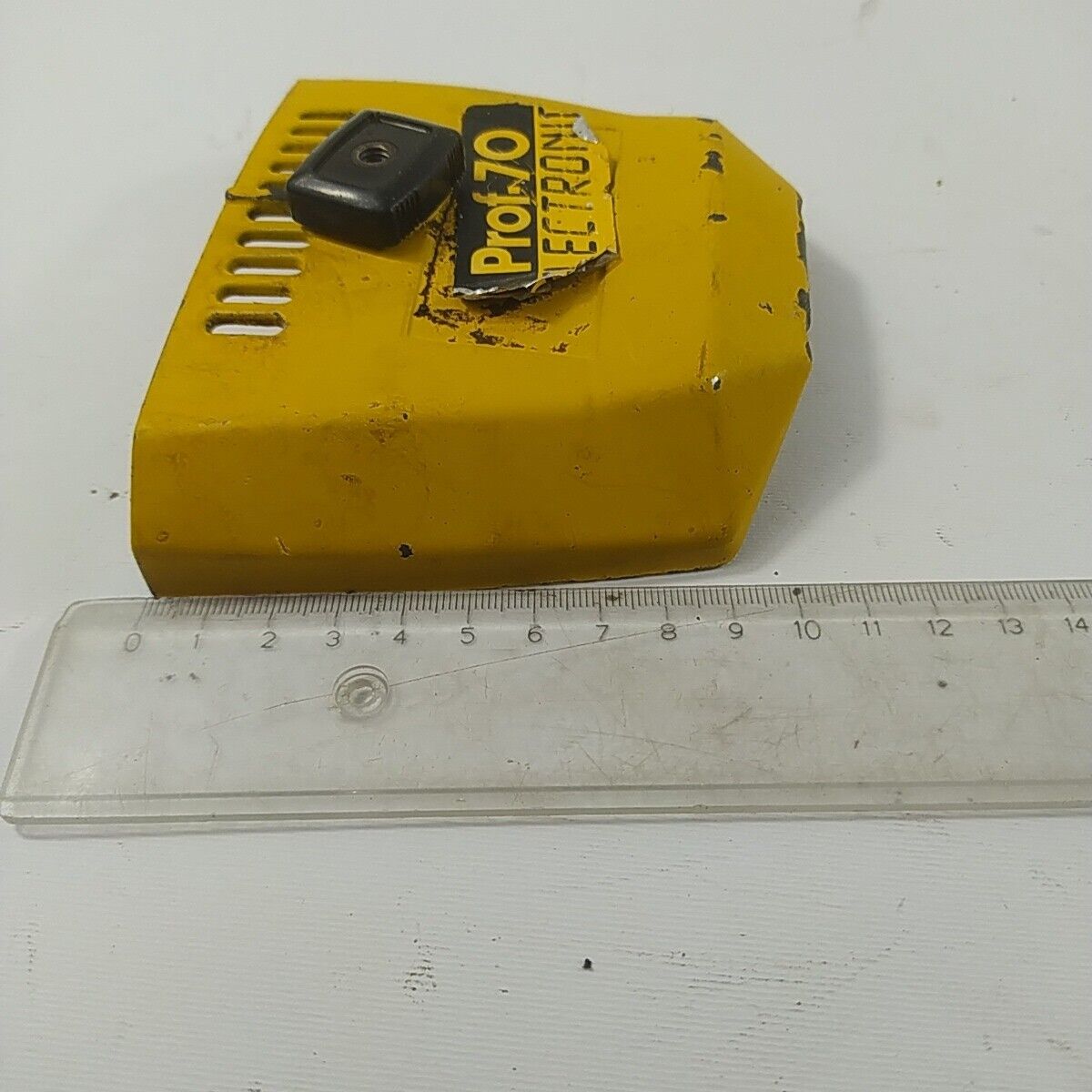 ricambio COPERCHIO FILTRO ARIA CARBURATORE Per motosega ALPINA PROF 70 usati