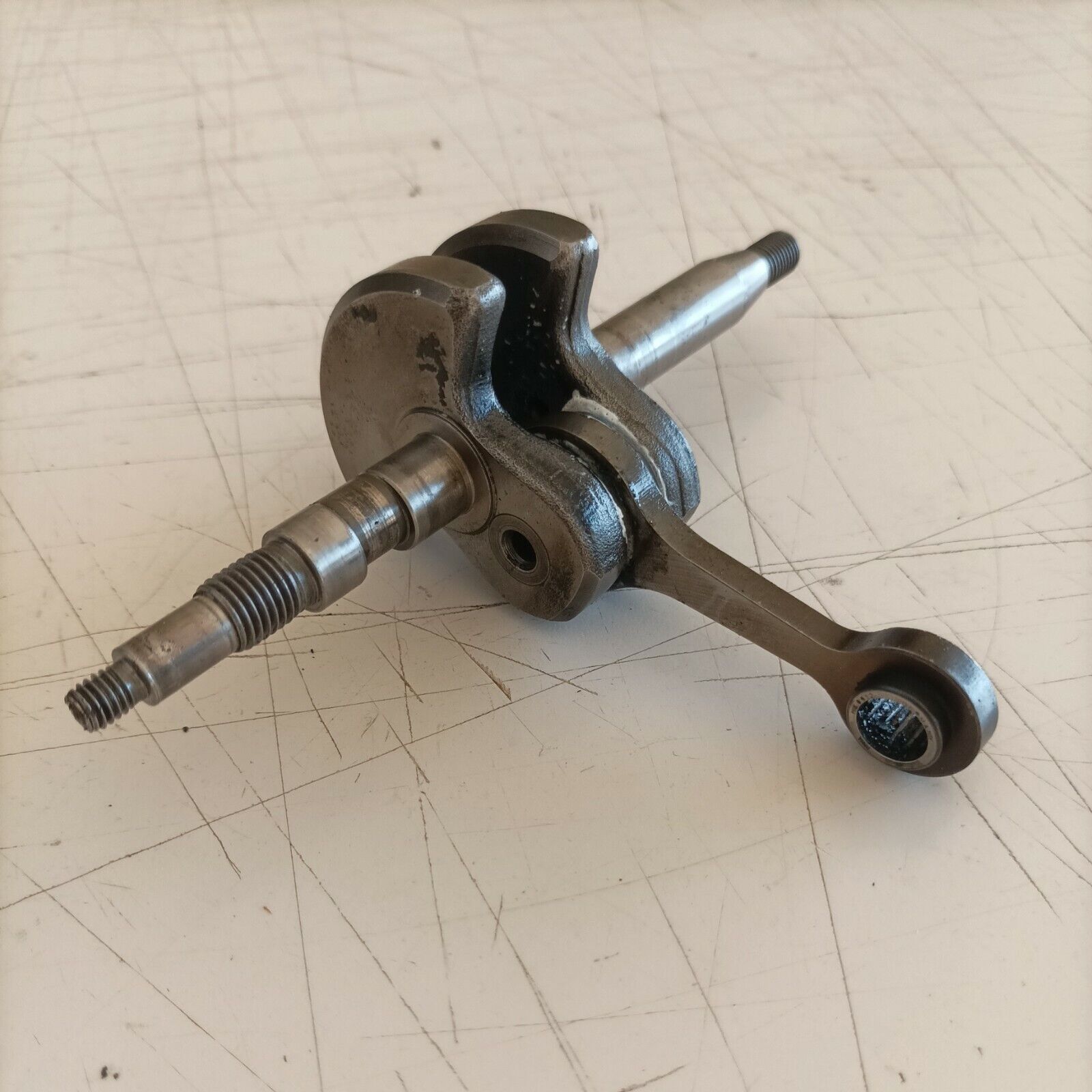 ALBERO MOTORE originale PER MOTOSEGA EFCO 134 ricambi usati