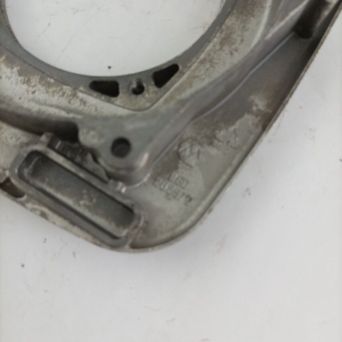 Ricambio CARTER COPERCHIO VOLANO usato per decespugliatore MARUYAMA 520