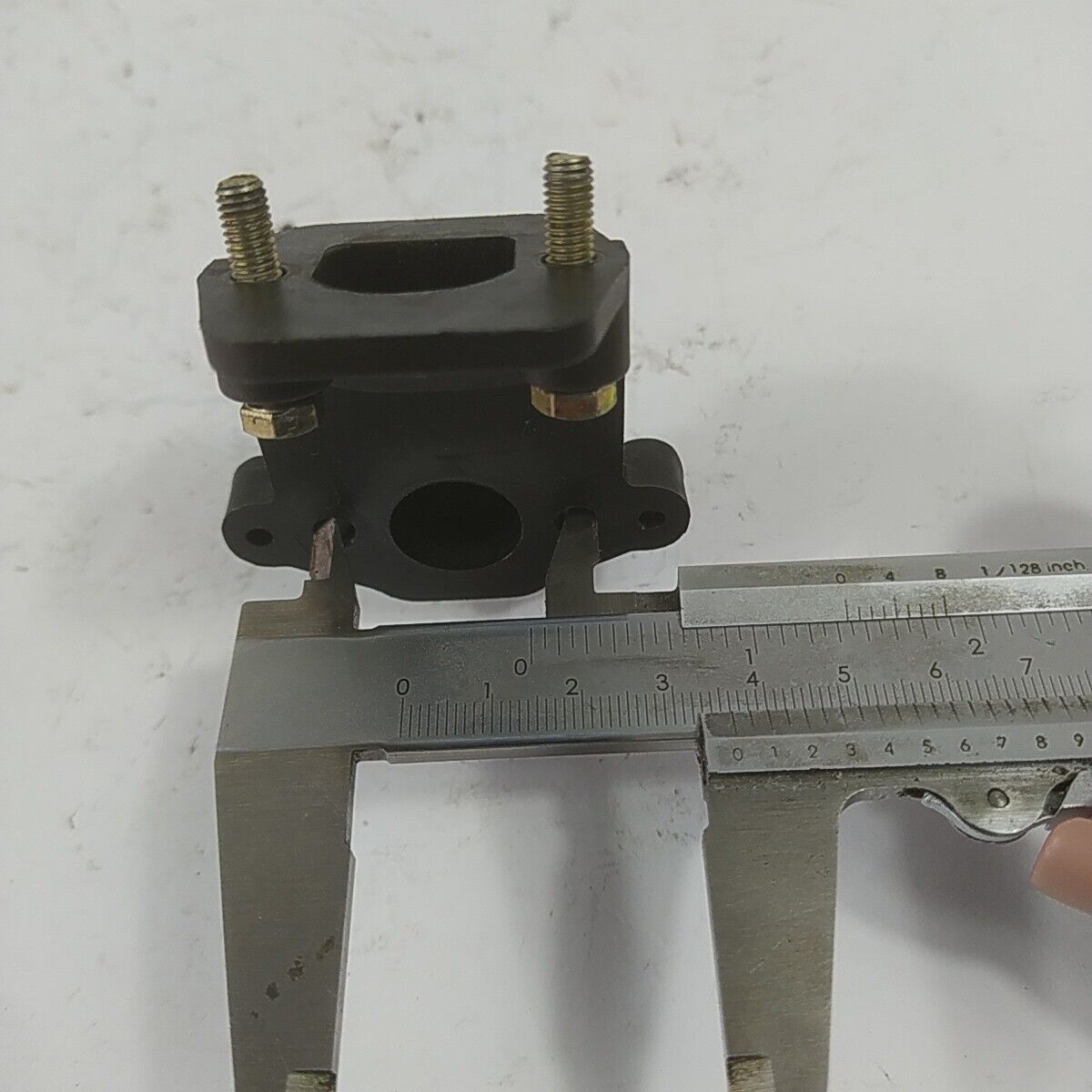 Ricambi RACCORDO CARBURATORE FILTRO ARIA per motosega ALPINA CASTOR 41 usati