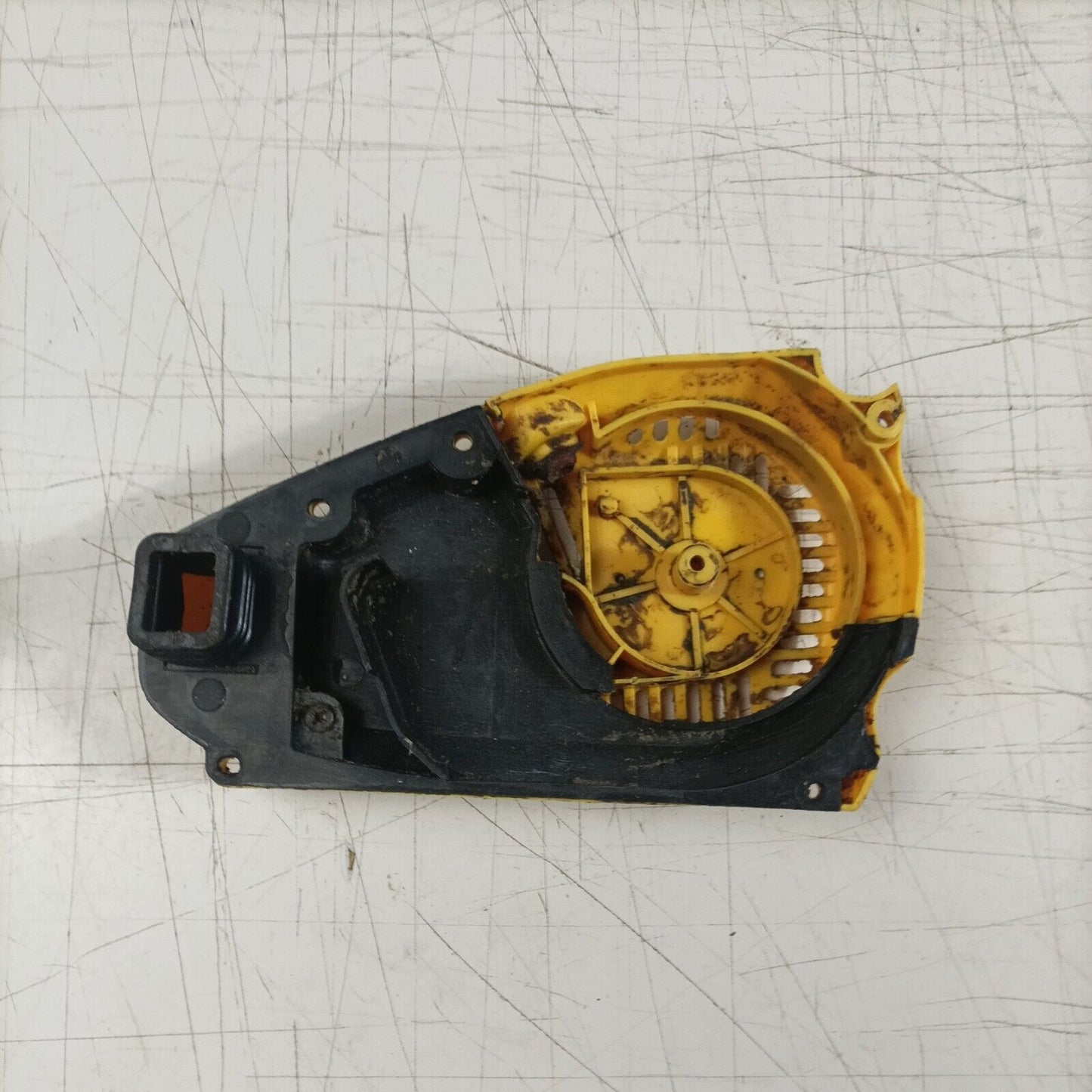 coperchio avviamento TRASCINATORE MOTOSEGA VIGOR VMS-23 25cc CINESE usato