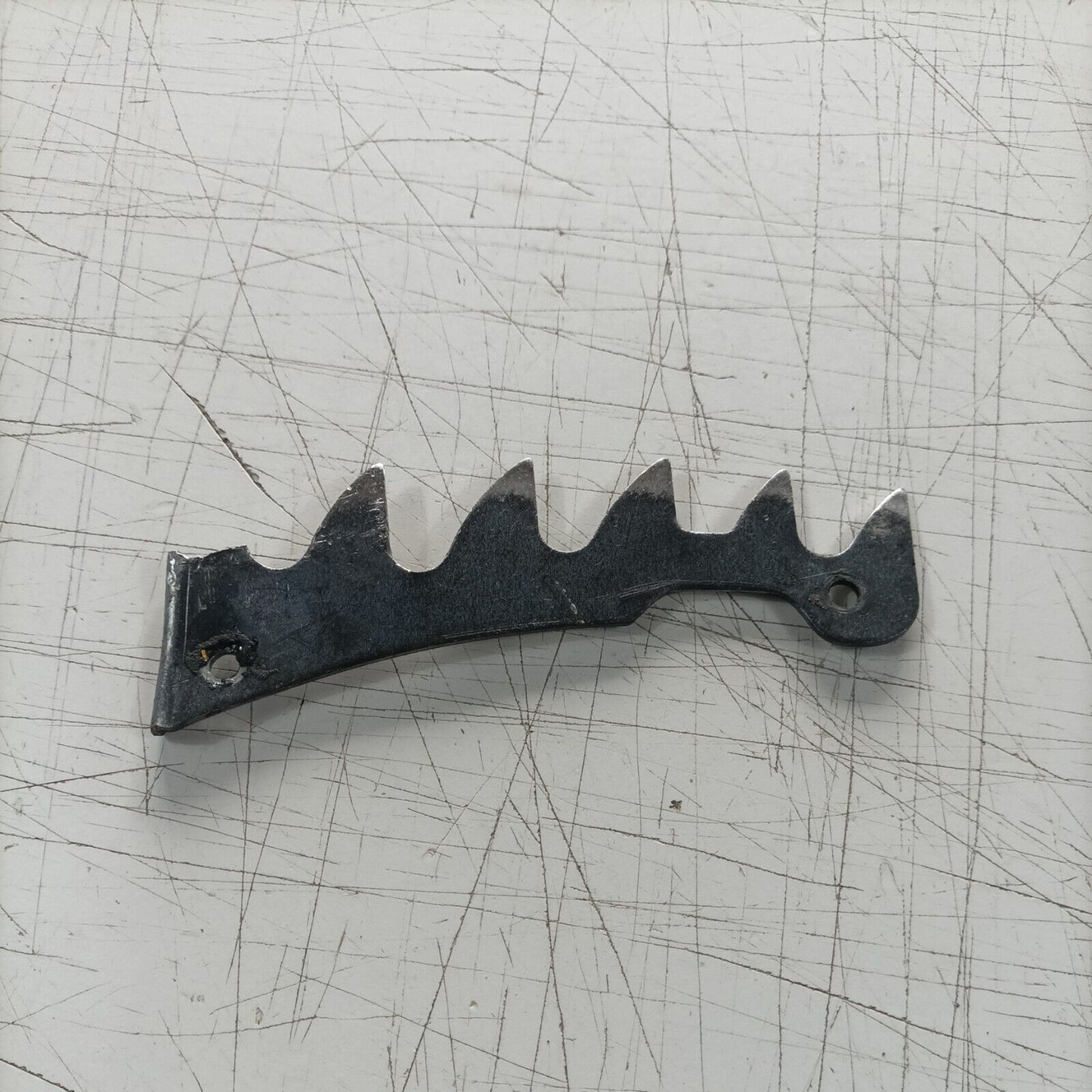 ricambio usato ARPIONE ARTIGLIO IL TAGLIO PER MOTOSEGA ALPINA PROF 45 41