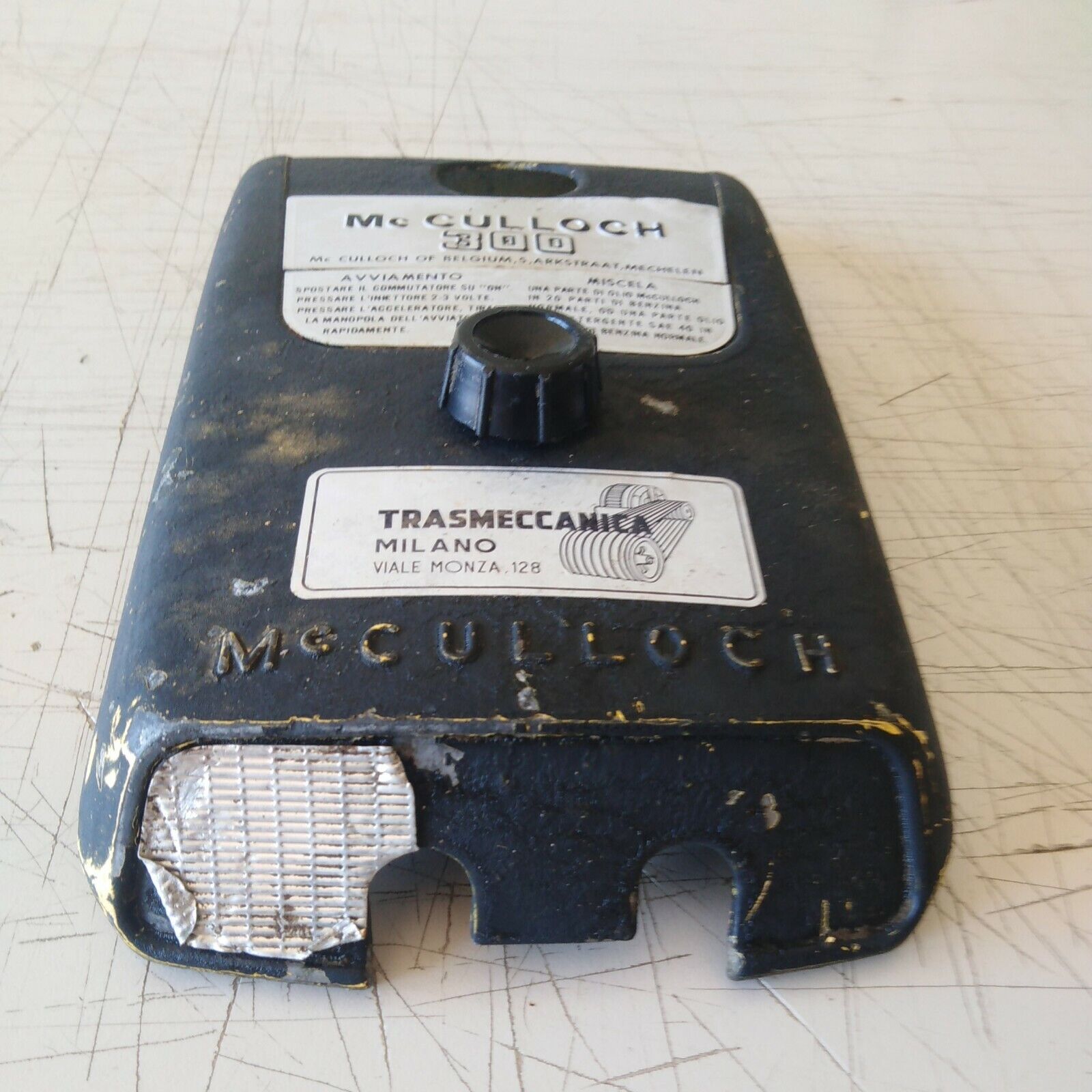 CARTER COPERCHIO filtro aria e motore PER MOTOSEGA McCULLOCH 300 ricambi usati