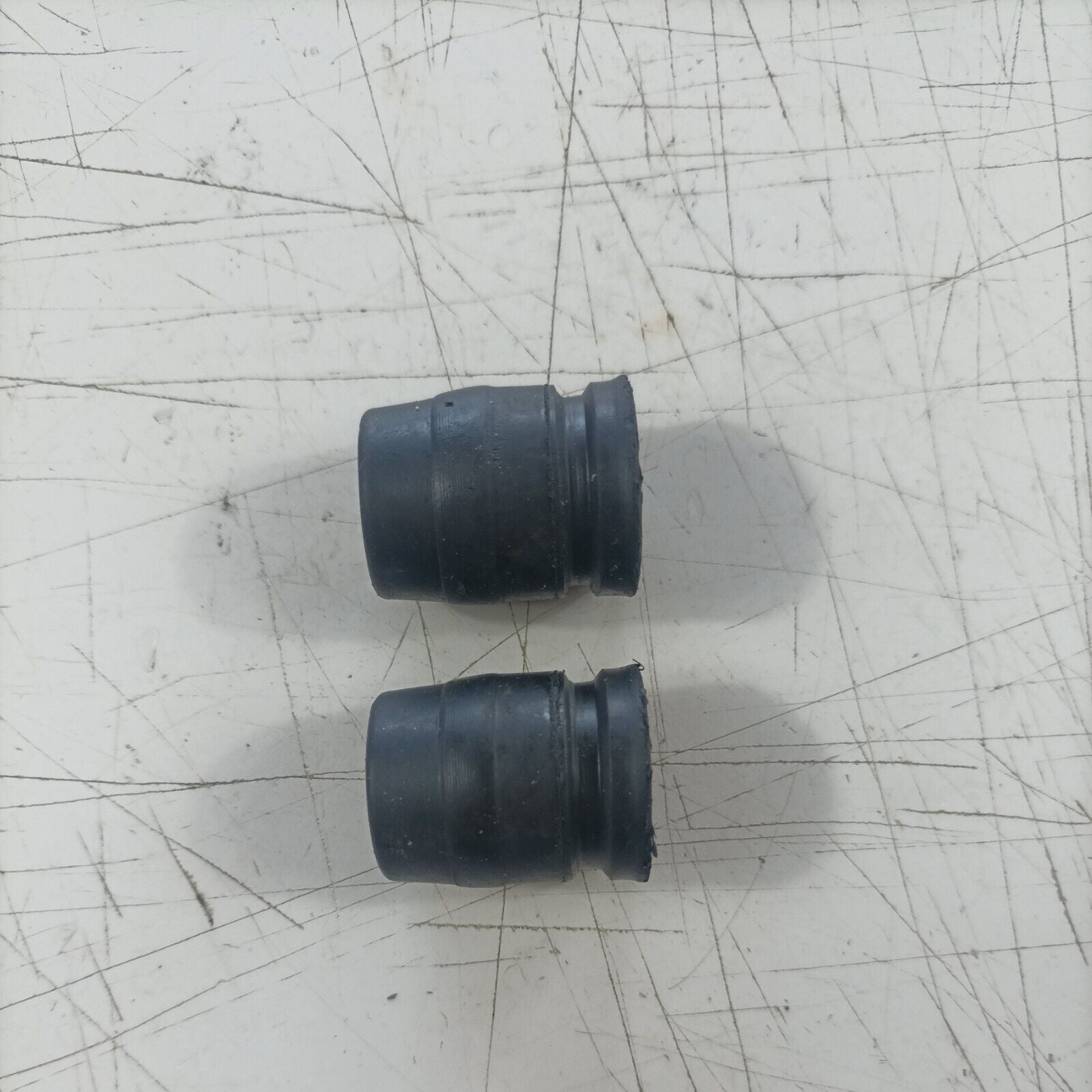 2 AMMORTIZZATORI ANTIVIBRAZIONE SUPPORTI ANTIVIBRANTE PER MOTOSEGA ALPINA P-400