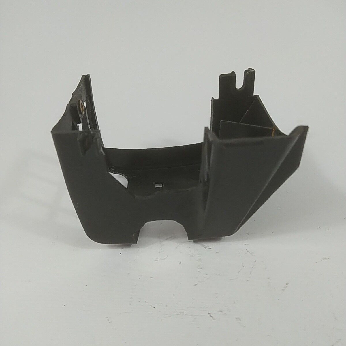 Ricambi usati per decespugliatore MCCULLOCH COPERCHIO COPRI MOTORE MARMITTA