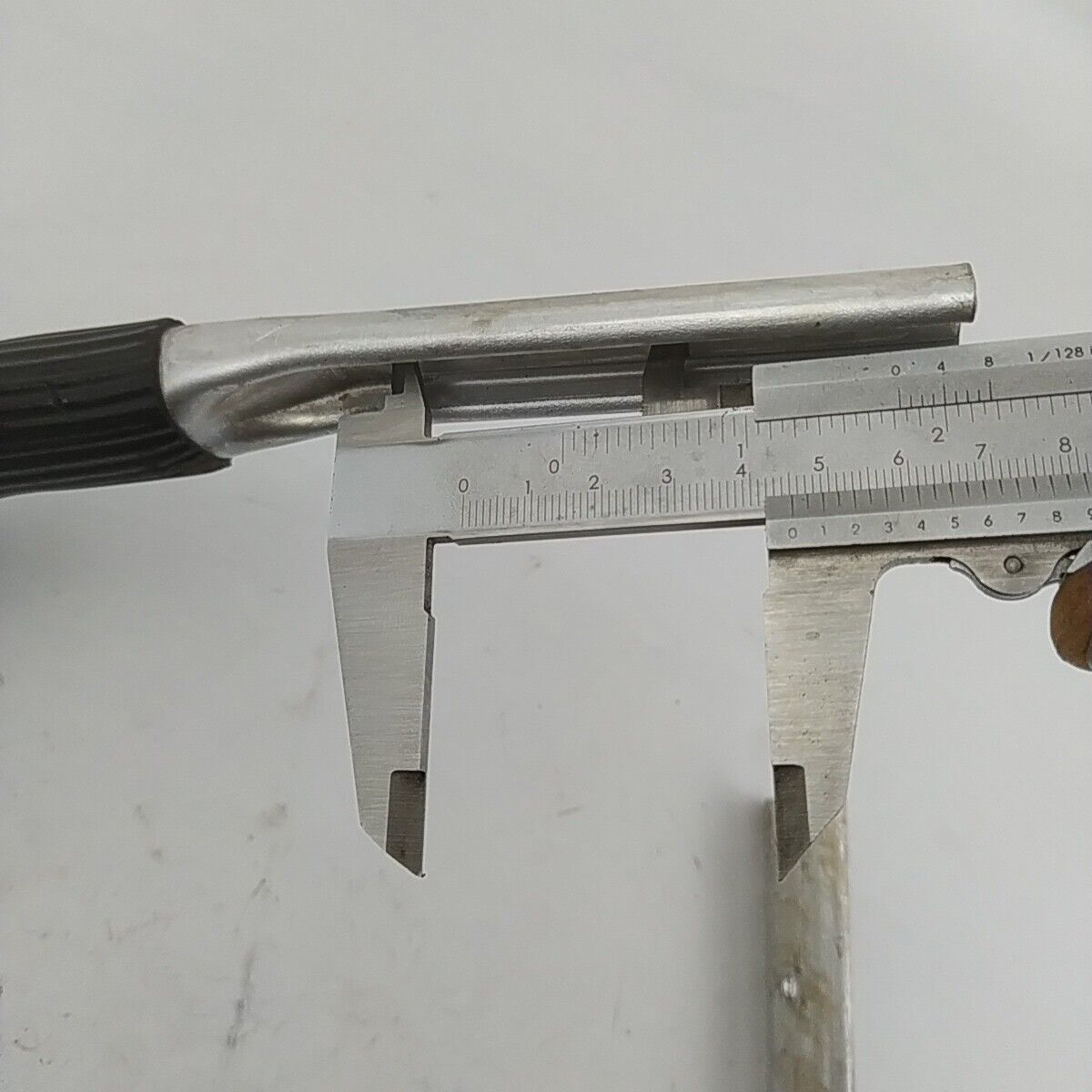 ricambio IMPUGNATURA MANIGLIA manico superiore per MOTOSEGA ALPINA A350 usato