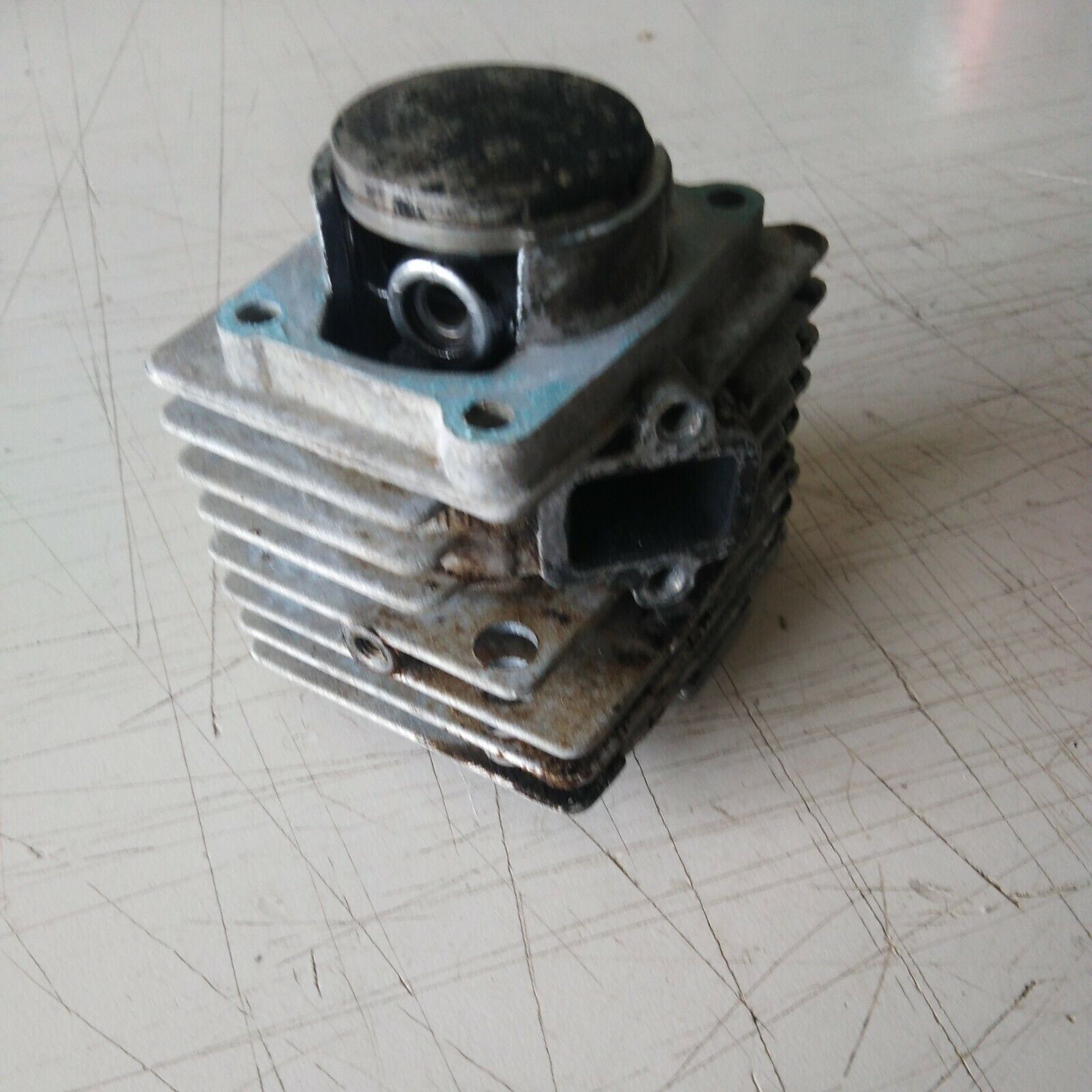 CILINDRO E PISTONE PER MOTOSEGA ALPINA CASTOR P34 TR350 PR350 d 38 ricambi usati