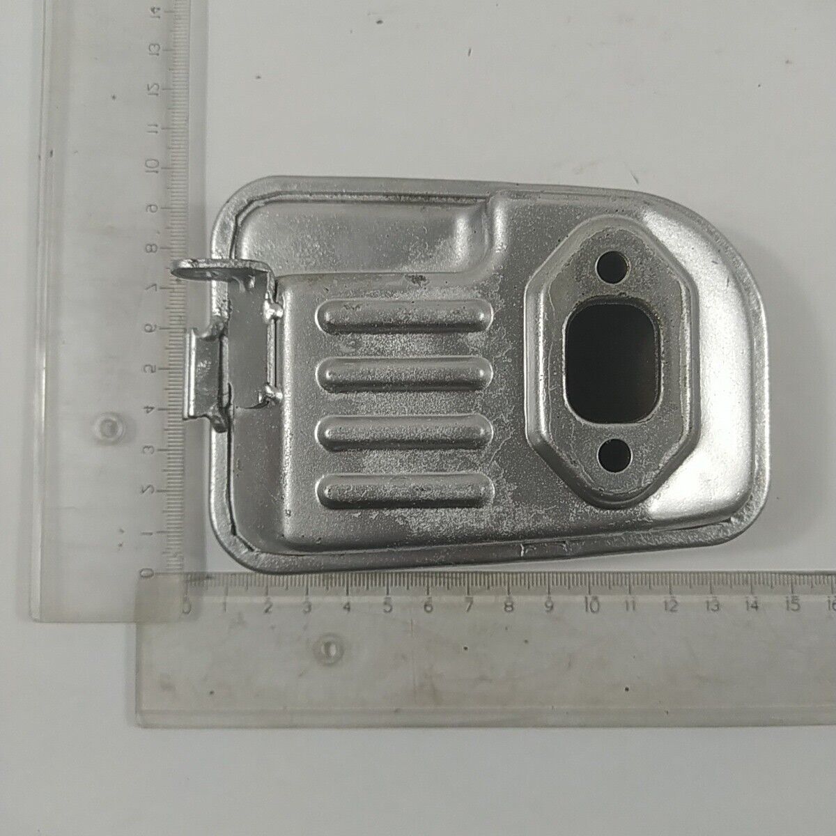 Ricambio MARMITTA SILENZIATORE TERMINALE DI SCARICO DECESPUGLIATORE ALPINA usato