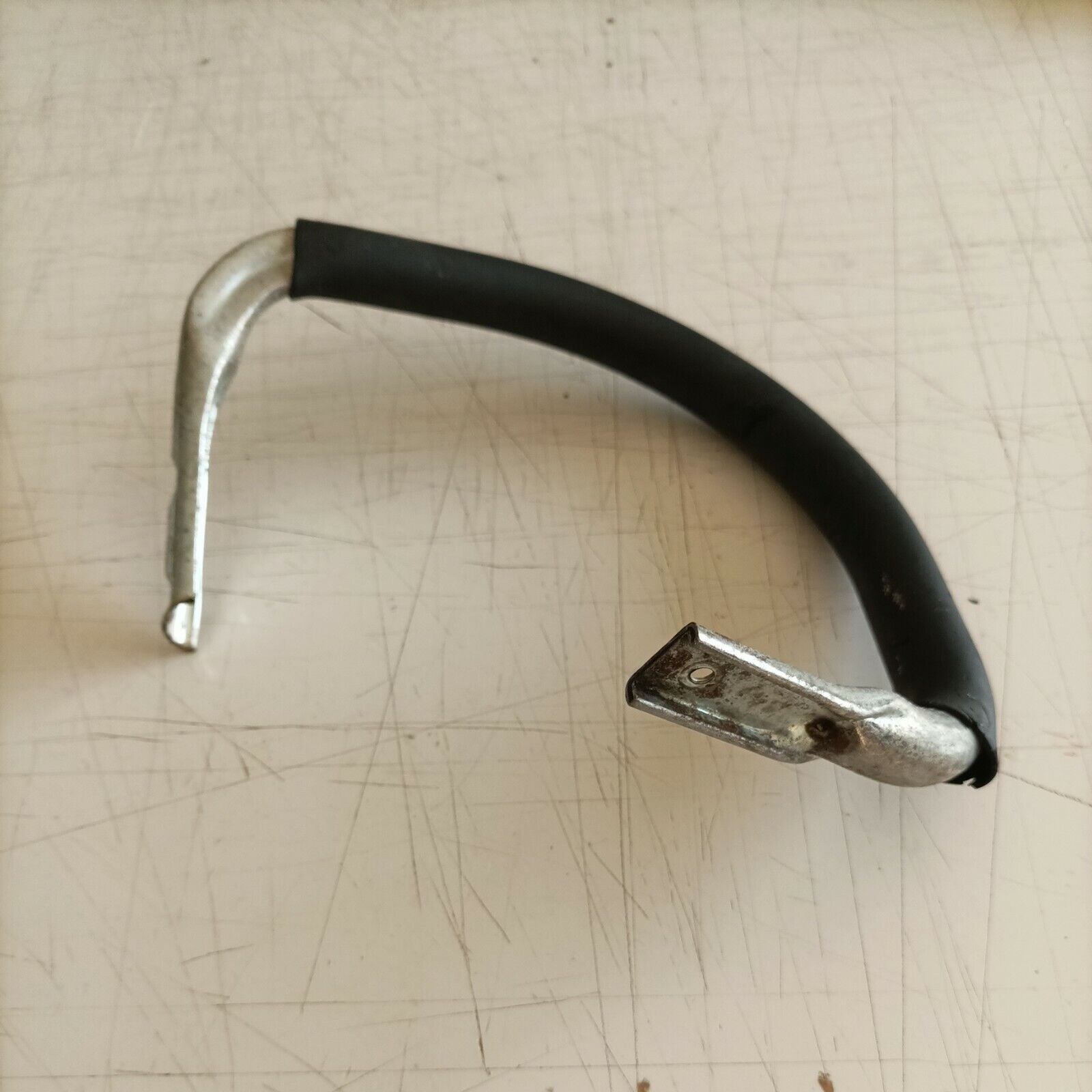 IMPUGNATURA MANIGLIA superiore PER MOTOSEGA MCCULLOCH PM 484 ricambi usati