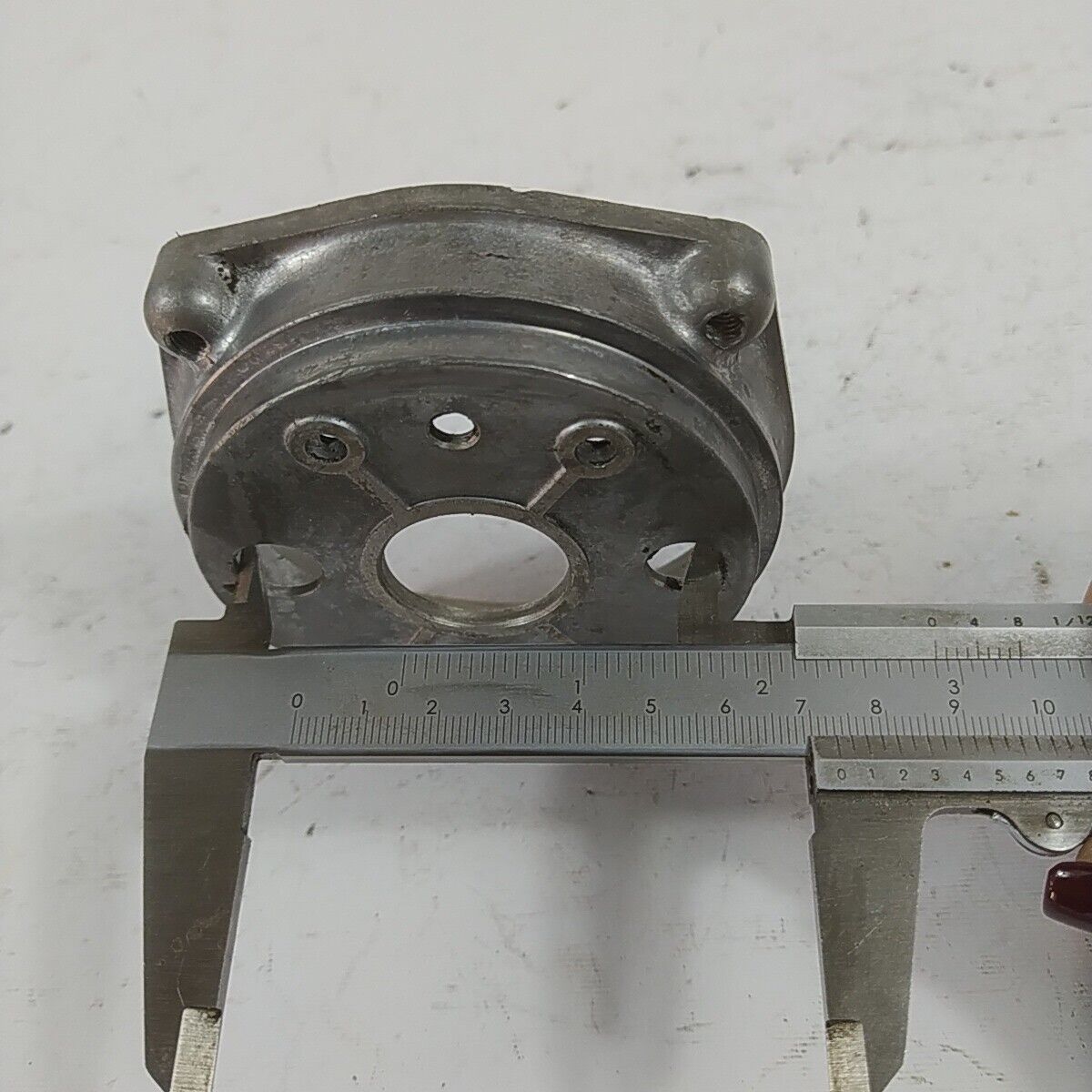 Ricambio DECESPUGLIATORE kawasaki kt 17 COPERCHIO CARTER BASAMENTO albero usato