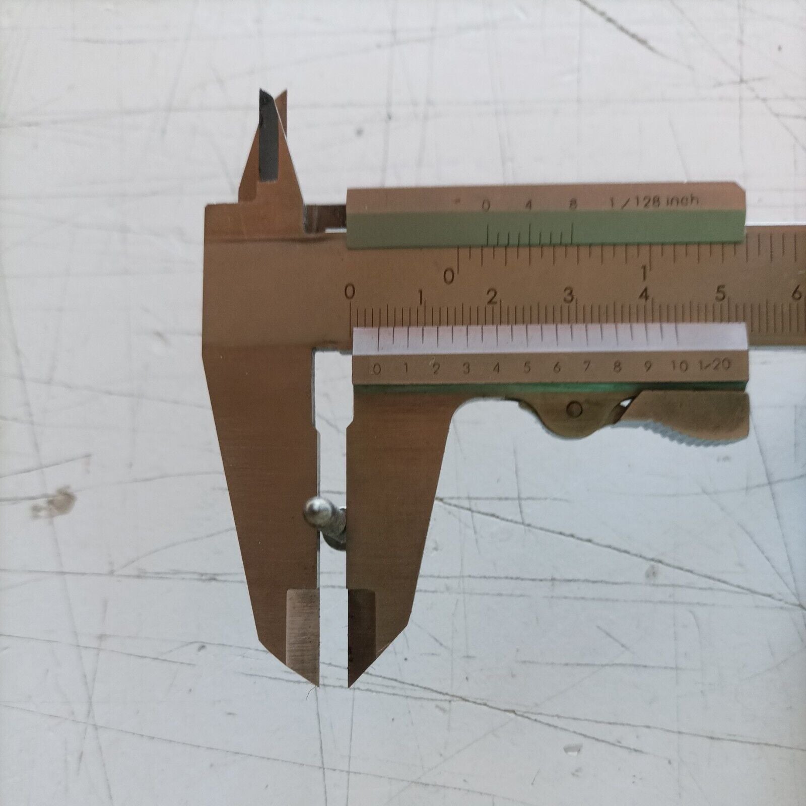 MOTOSEGA OLEO MAC 350 A VITE di regolazione ACCELERATORE GAS CARBURATORE usato