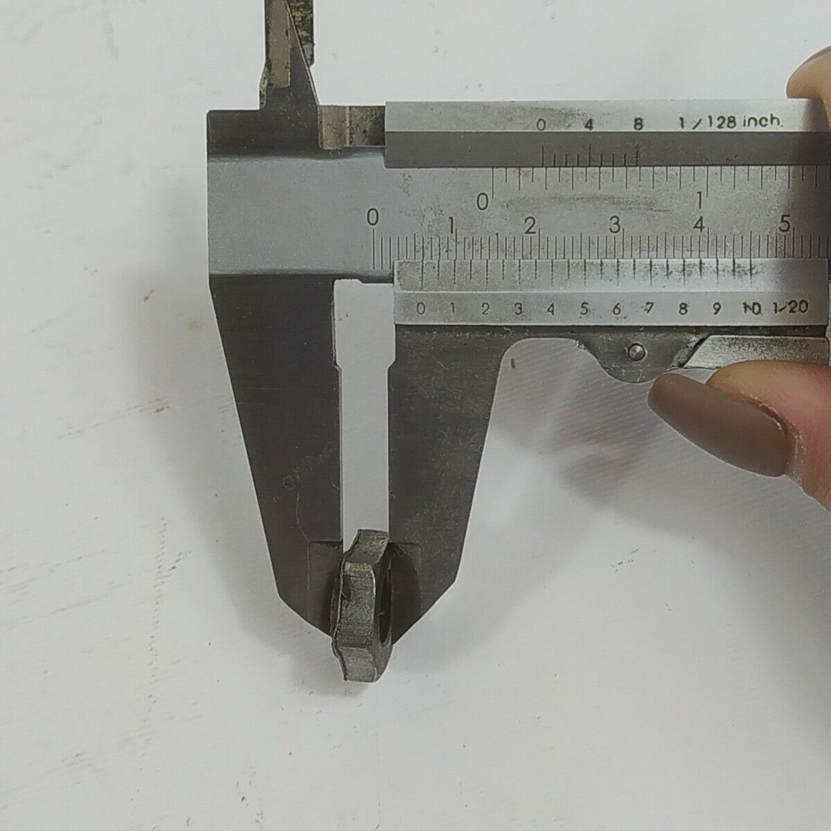 Ricambi usati per decespugliatore MCCULLOCH BP 38 AV DADO LATO TRASMISSIONE