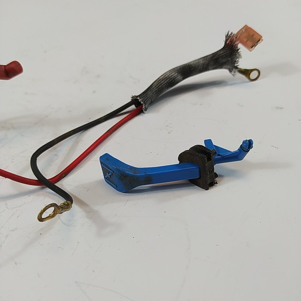 LEVA ARIA e tasto ON/OFF PER MOTOSEGA PARTNER FORMULA 60 PARTNER POULAN usato