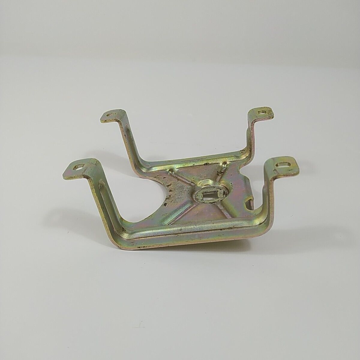 Ricambio STAFFA MOTORE A ZAINO usato per decespugliatore Emak Efco 8425