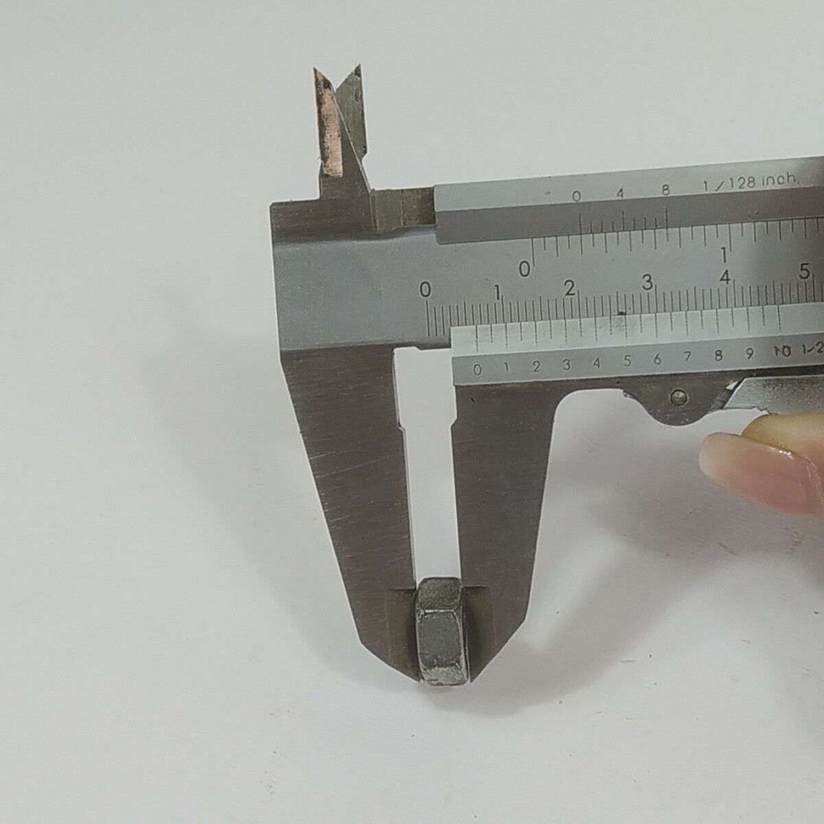 Ricambio per motosega ALPINA 500 DADO DADI BARRA CATENA DI GUIDA originale usato