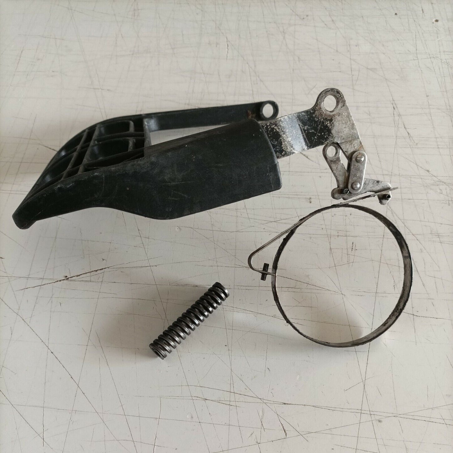 PROTEZIONE BLOCCO CATENA COMPLETO ORIGINALE PER MOTOSEGA ALPINA  PROF 700