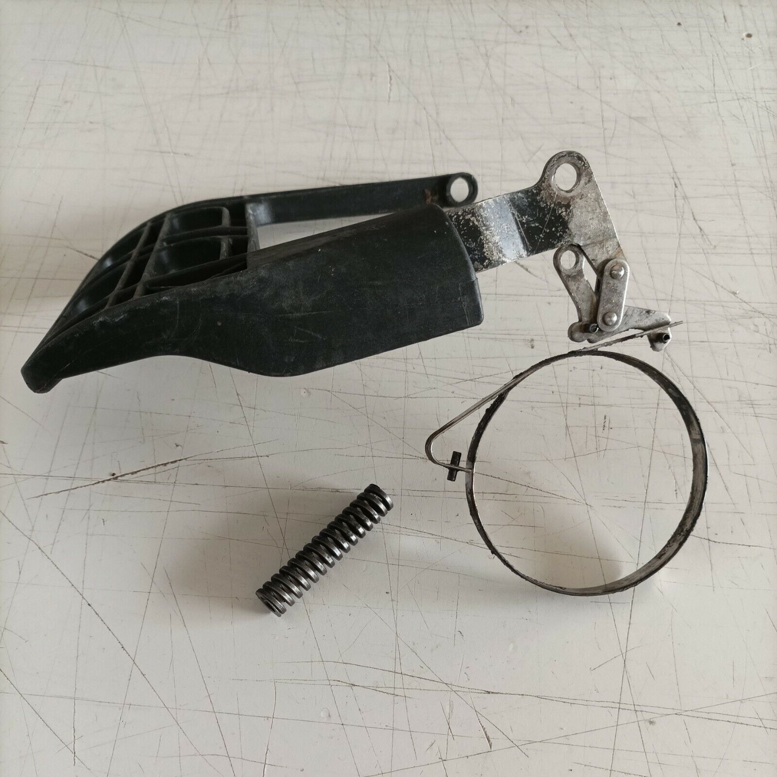 PROTEZIONE BLOCCO CATENA COMPLETO ORIGINALE PER MOTOSEGA ALPINA  PROF 700