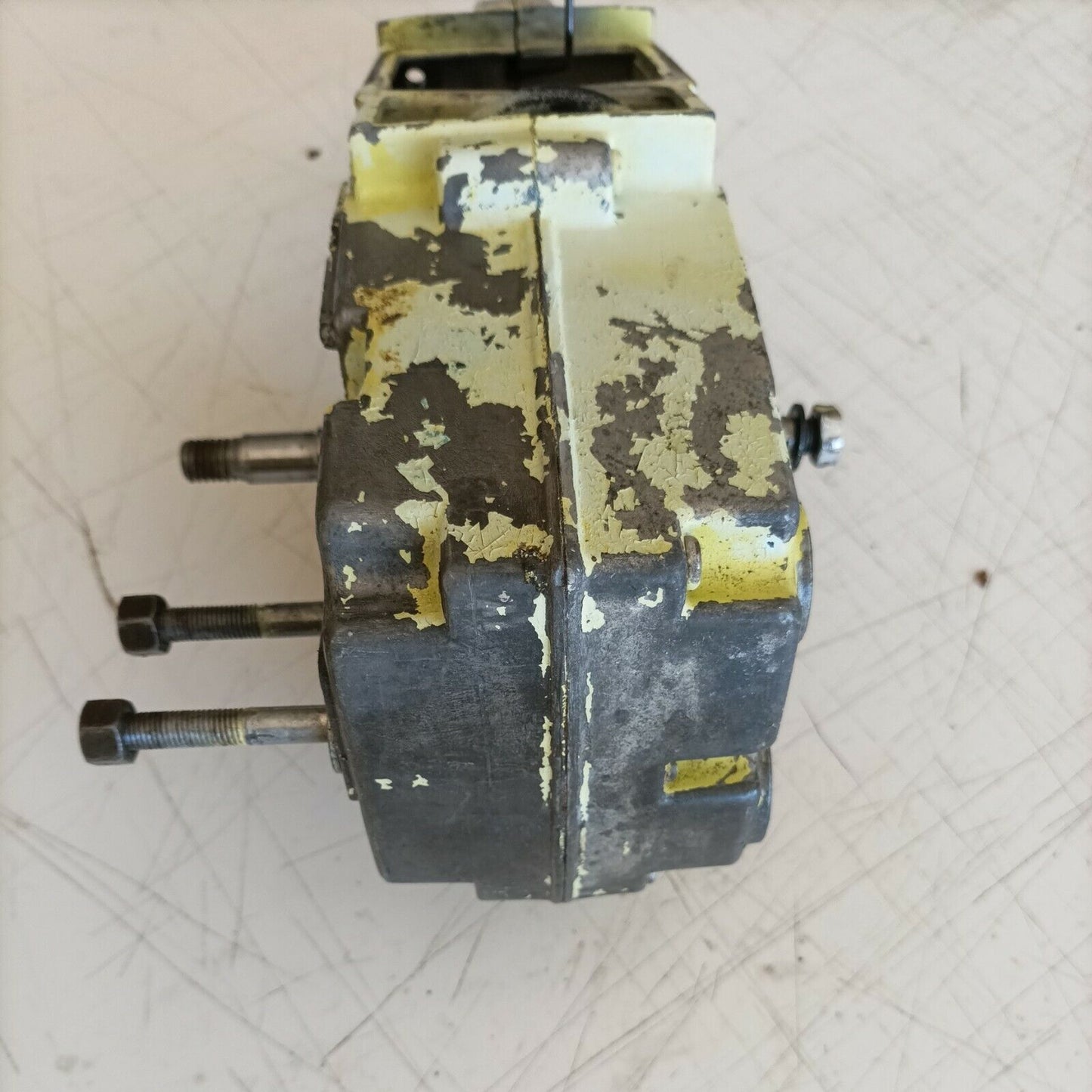 MOTOSEGA PIONEER EASYARC START P20 carter BASAMENTO E ALBERO MOTORE usato