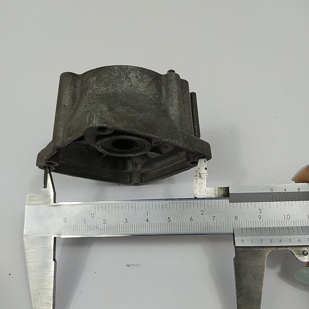 CARTER BASAMENTO ALBERO MOTORE per decespugliatore ECHO SRM 2455 ricambi usati