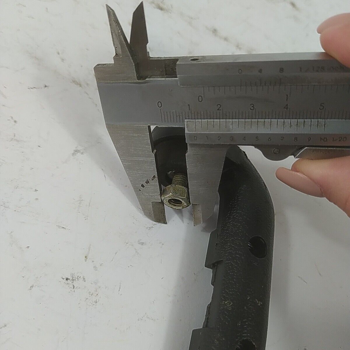 Ricambi MANIGLIA IMPUGNATURA SUPERIORE per motosega ALPINA CASTOR 41 usati