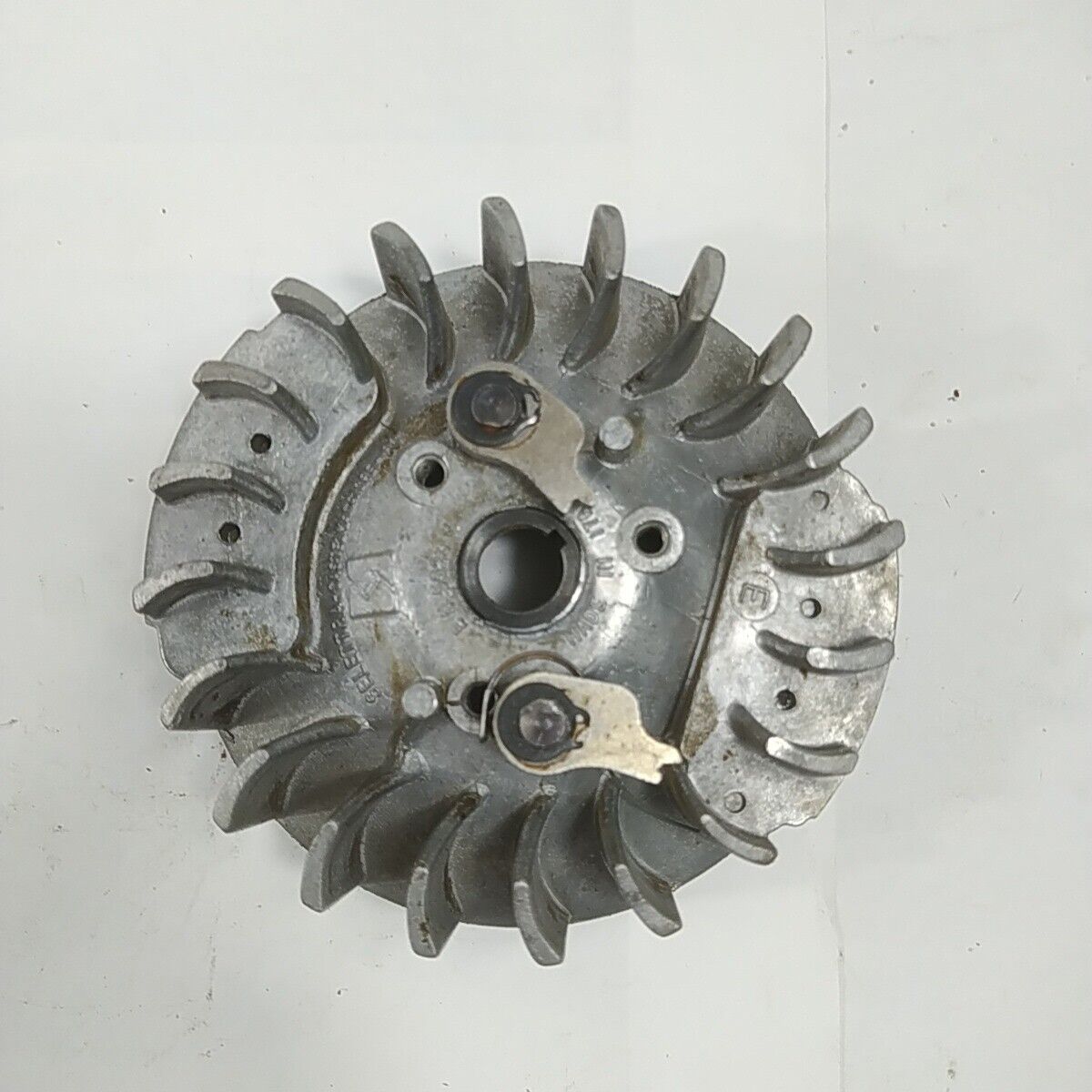 Ricambi per MOTOSEGA BLITZ 600 OLEO MAC 260 usati VOLANO MAGNETICO