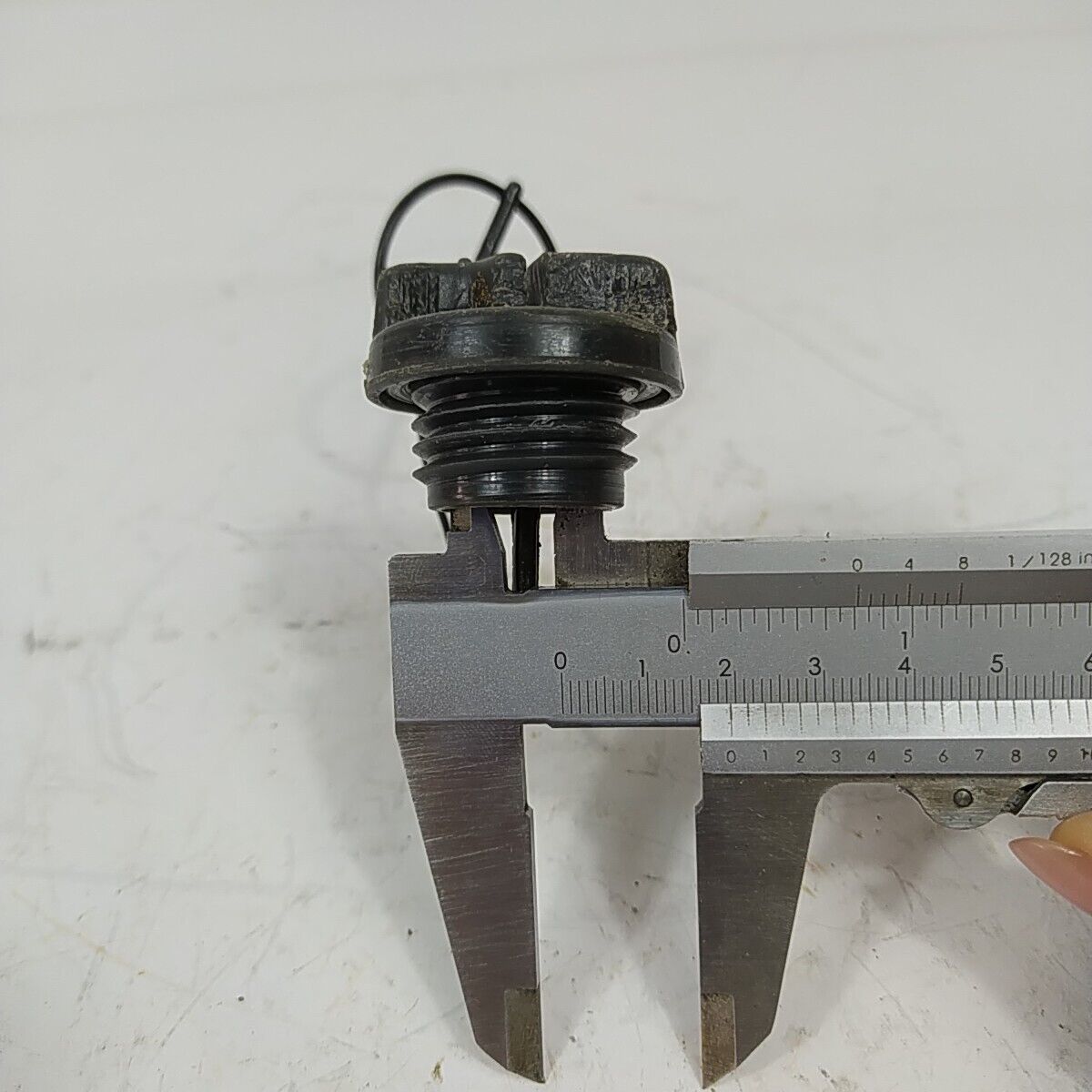 ricambio usato TAPPO SERBATOIO OLIO originale PER MOTOSEGA ALPINA CASTOR CP 510