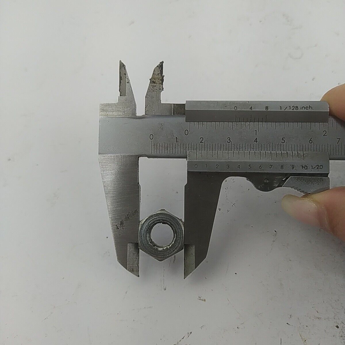 ricambi DADO BULLONE FERMO FRIZIONE per motosega Castor ALPINA PROF 70 usati