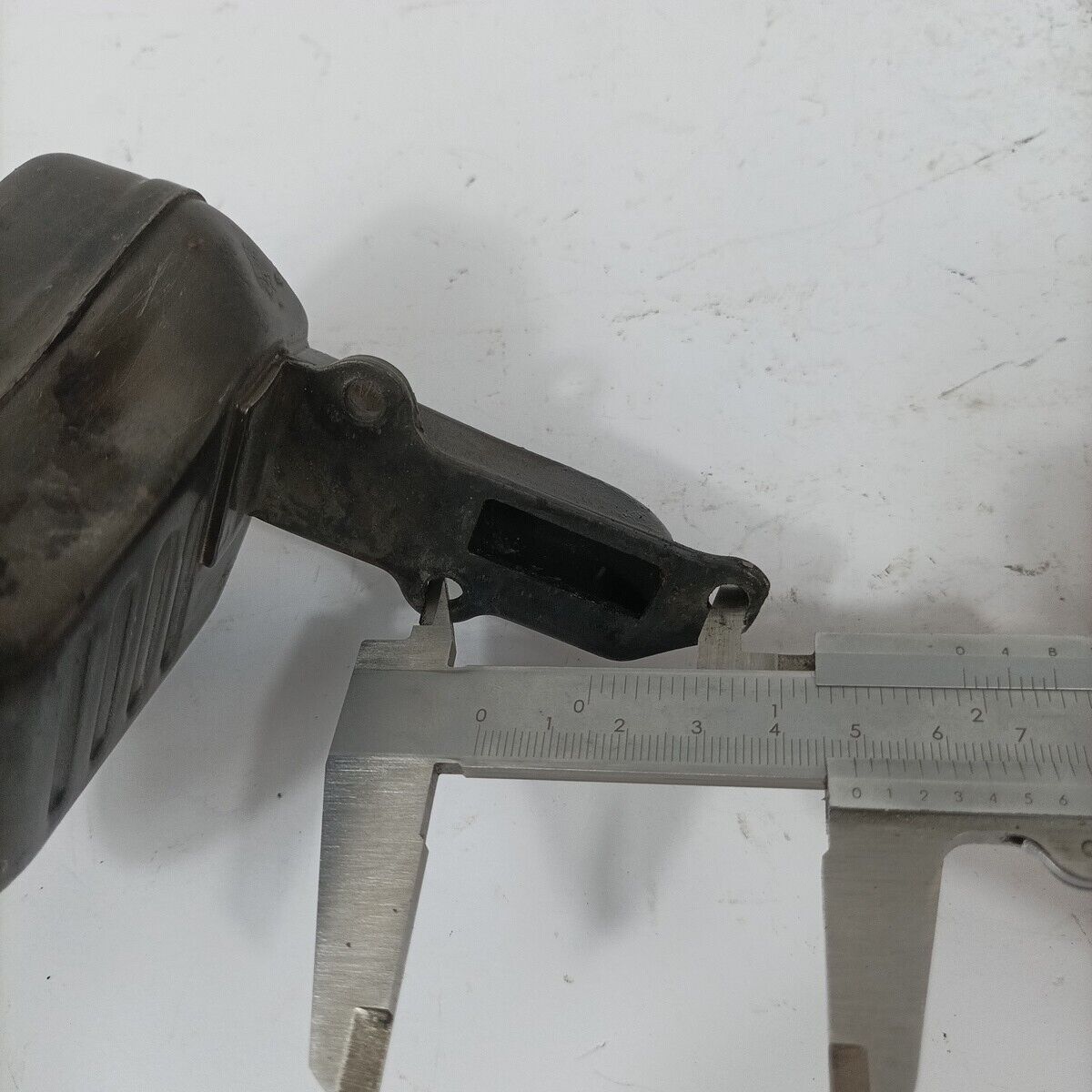 ricambio usato MARMITTA SILENZIATORE TERMINALE FUMI per motosega Castor CP c 45