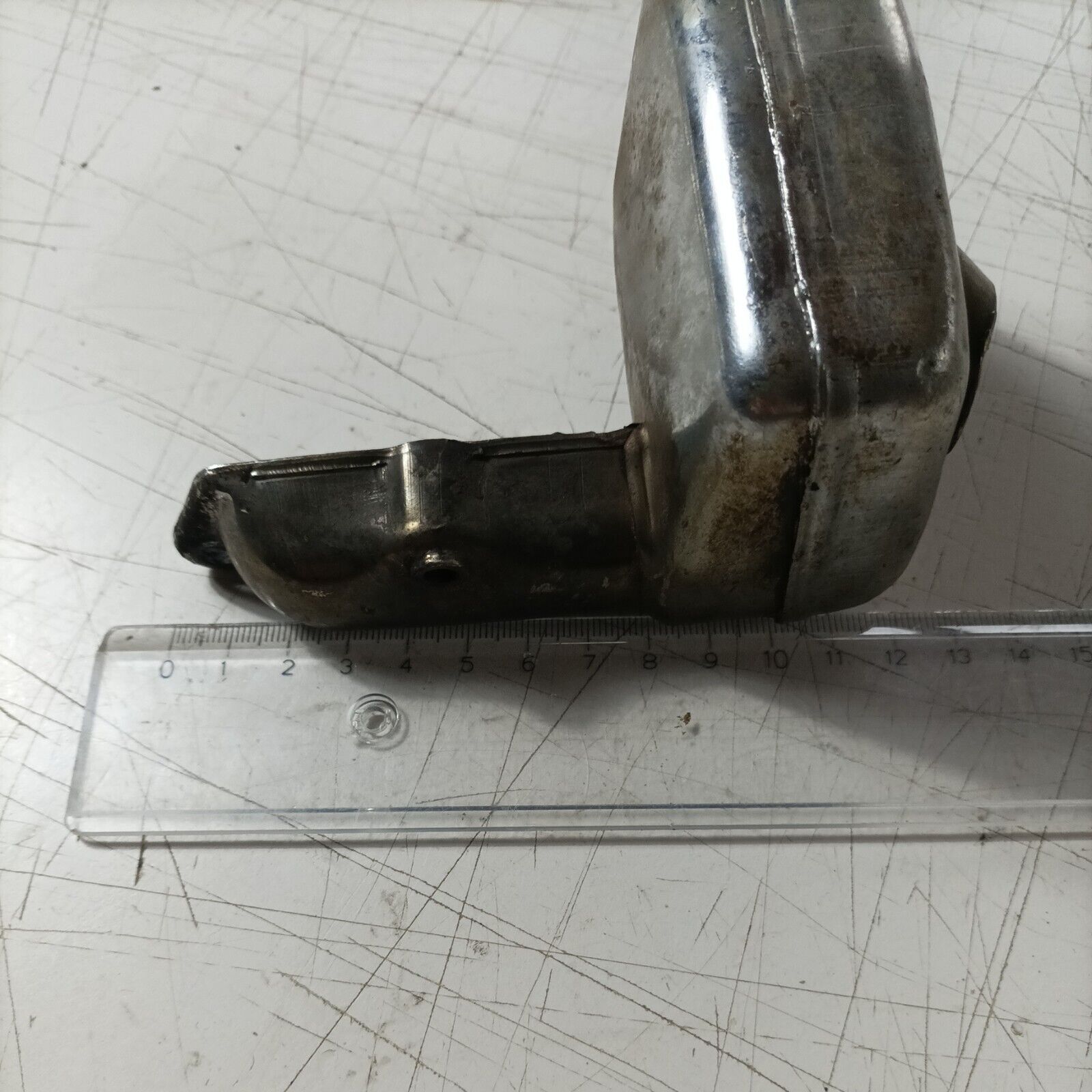 SILENZIATORE MARMITTA TERMINALE DI SCARICO PER MOTOSEGA CASTOR C 70 ALPINA A 70