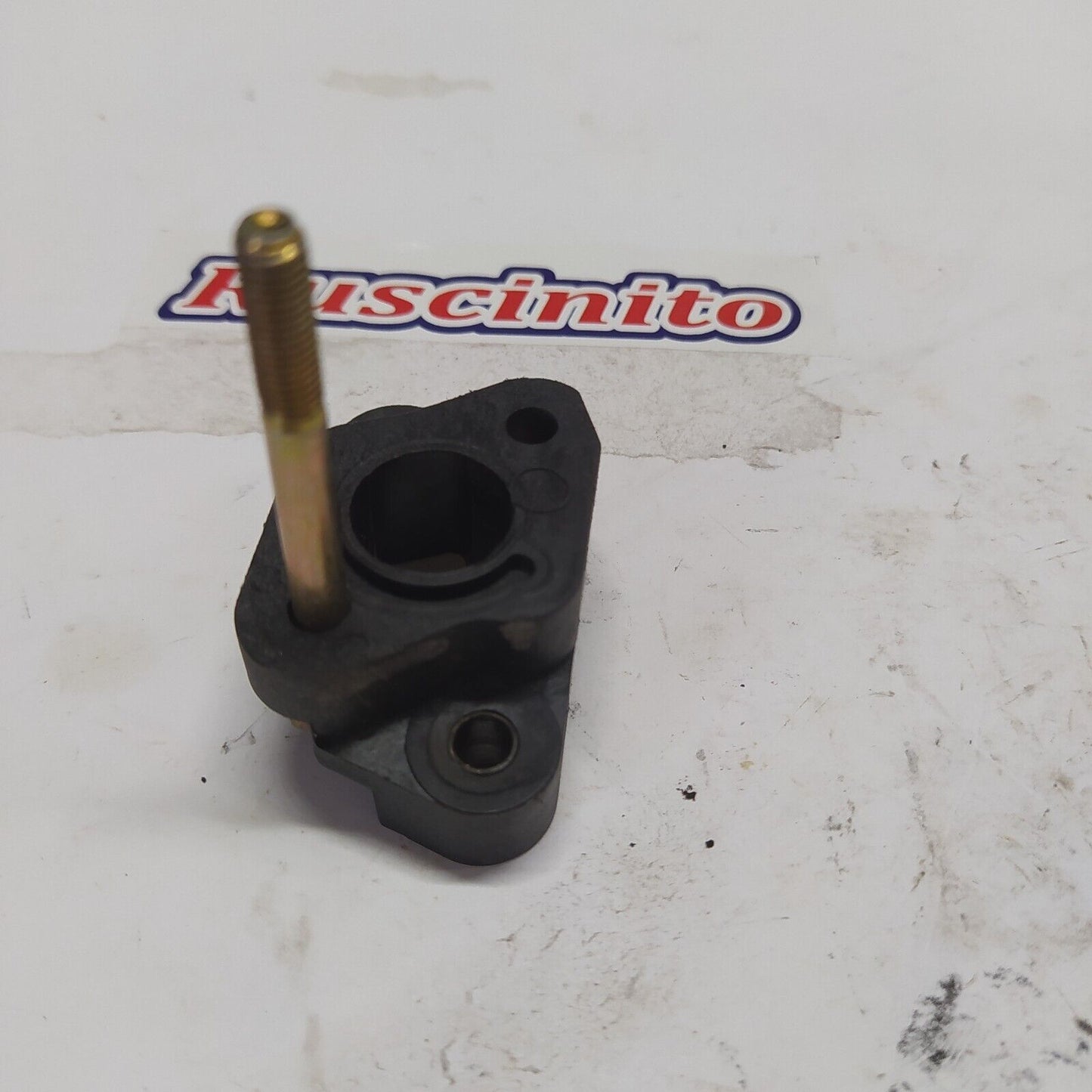 RACCORDO COLLETTORE flangia CARBURATORE Usato per decespugliatore ZENOAH