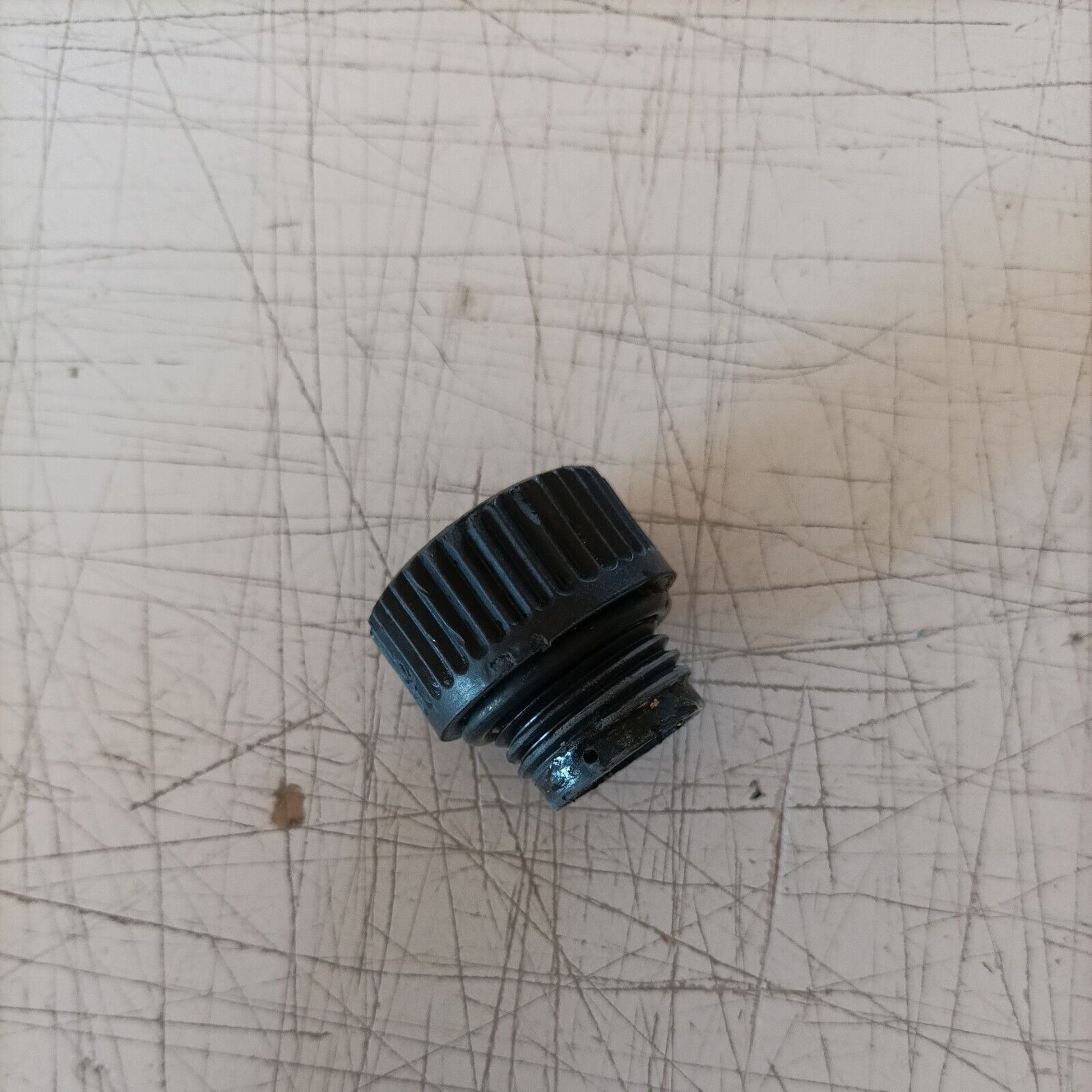 TAPPO serbatoio OLIO DIAMETRO 21 MM PER MOTOSEGA OPEM ELECTRONIC ricambi usati