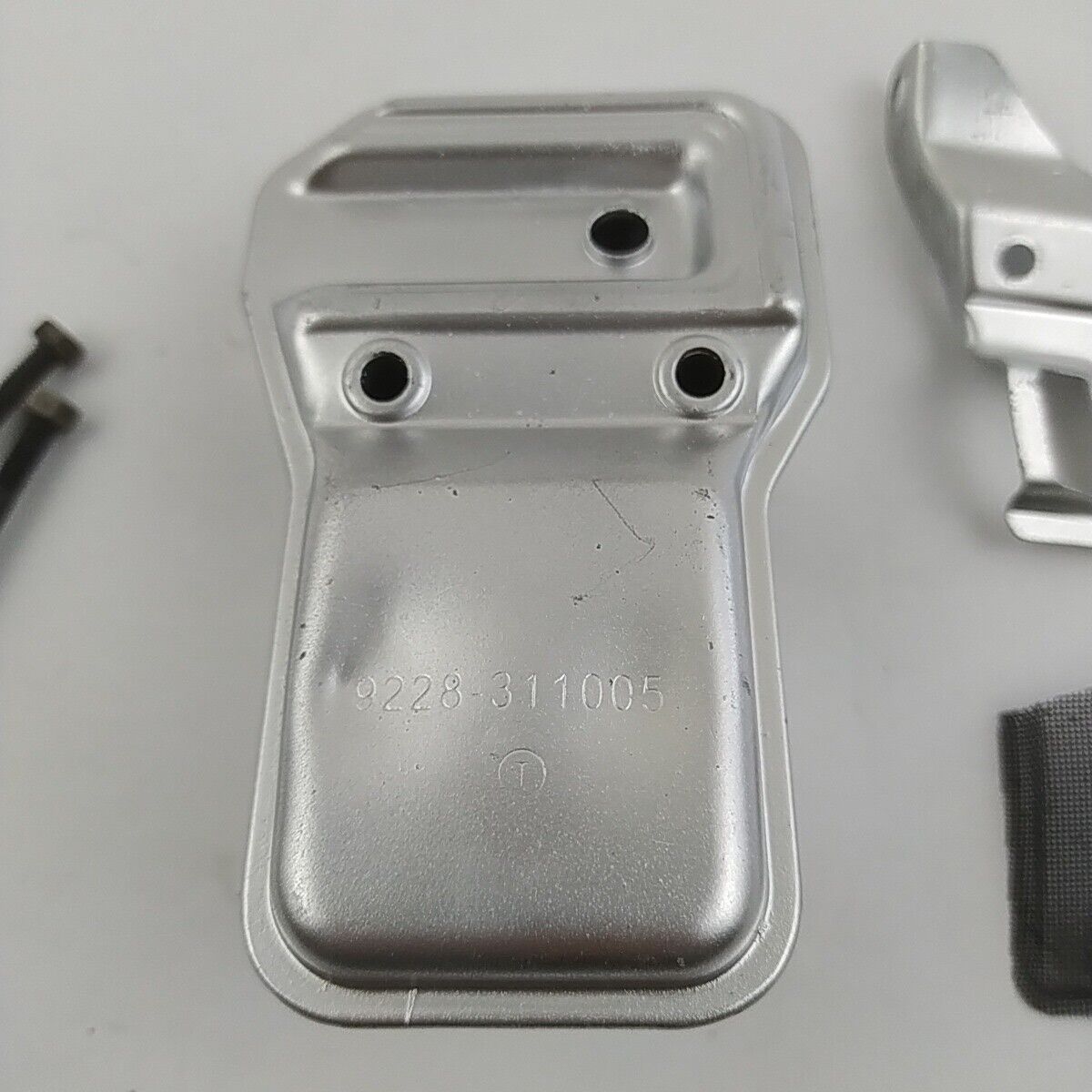 ricambio MARMITTA SILENZIATORE di scarico per MOTOSEGA ALPINA A350 usato