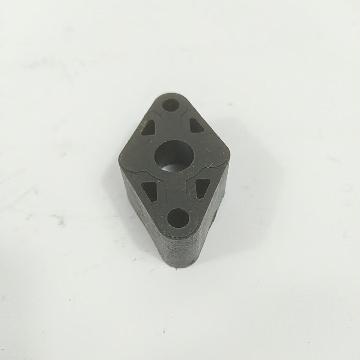 Ricambi usati per decespugliatore MCCULLOCH BP 38 FLANGIA COLLETTORE CARBURATORE