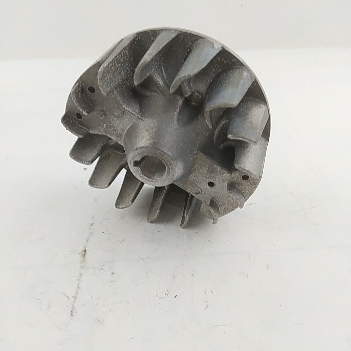 Ricambio VOLANO di accensione usato per decespugliatore MITSUBISHI TL 52 42