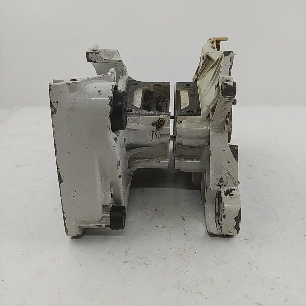 ricambio CARTER BASAMENTO cilindro Telaio usato per motosega STIHL 038 AV Super