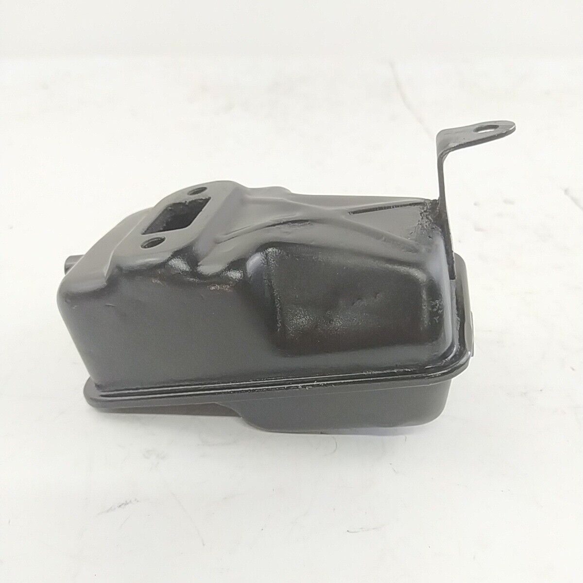 Ricambio MARMITTA SILENZIATORE usato per decespugliatore Komatsu ZENOAH G4K