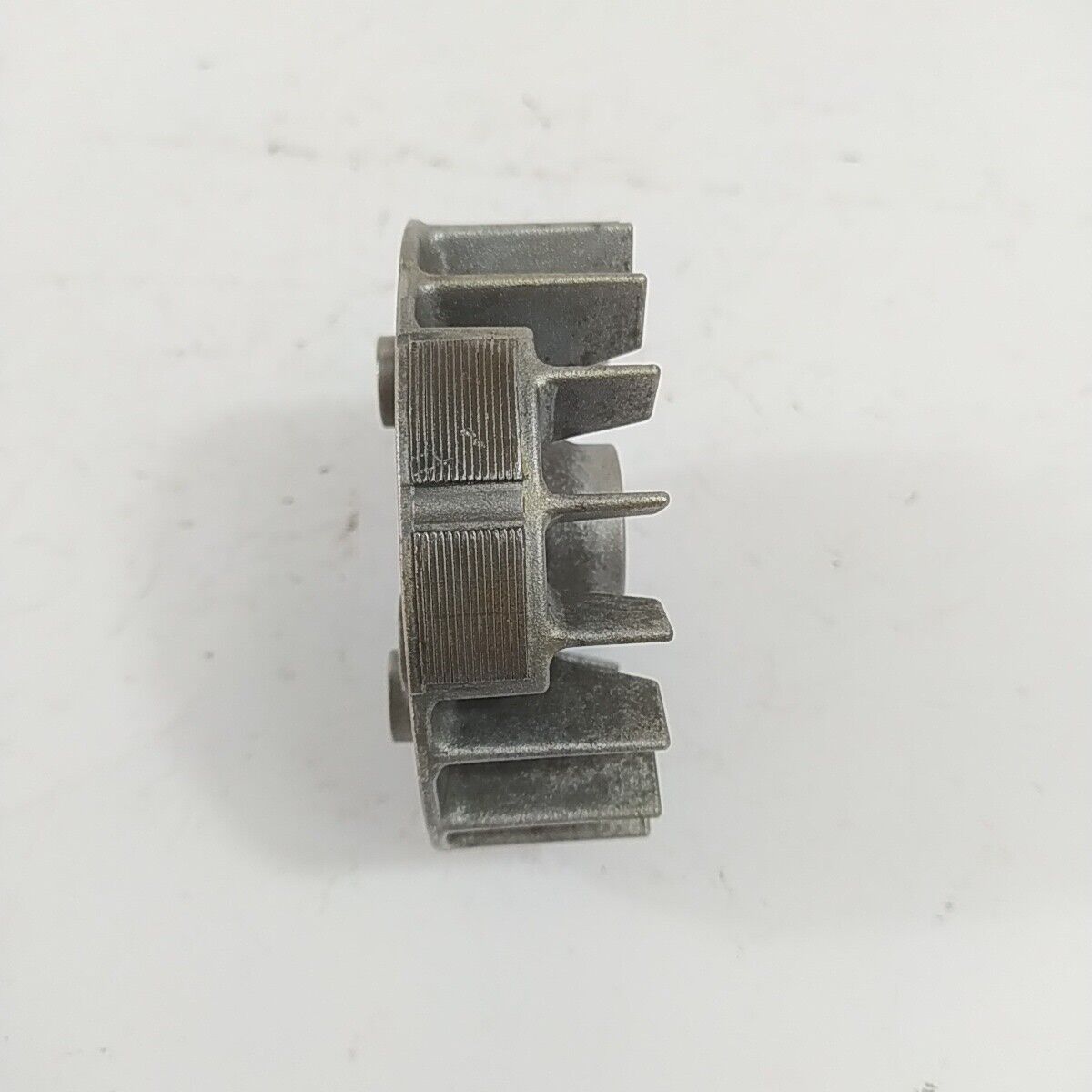 Ricambio VOLANO MAGNETICO DI AVVIAMENTO usato per decespugliatore ZENOAH G43L